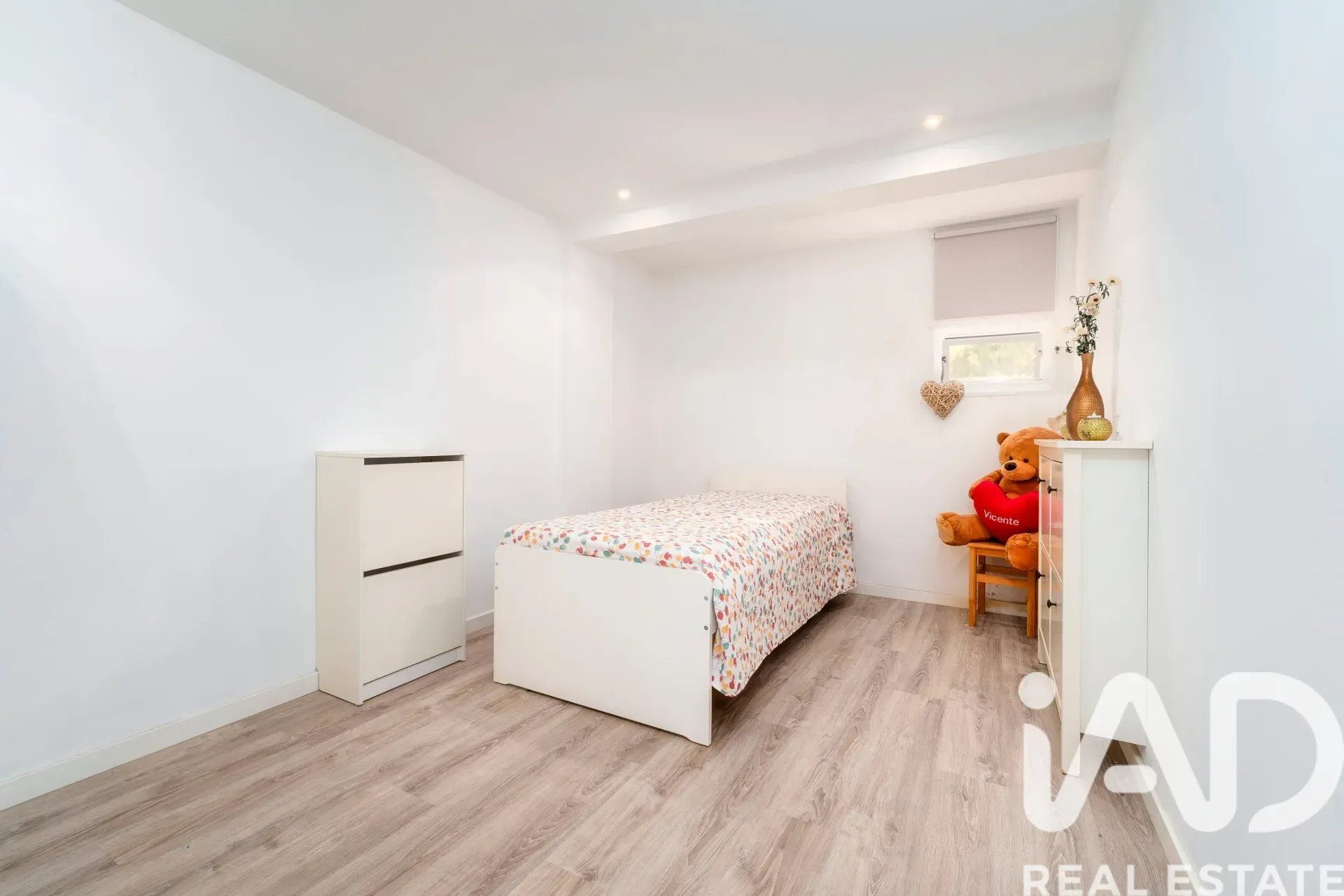 5-Bedroom Villa with Pool and Terrace in Quarteira, Portugal - View image 30 of 39