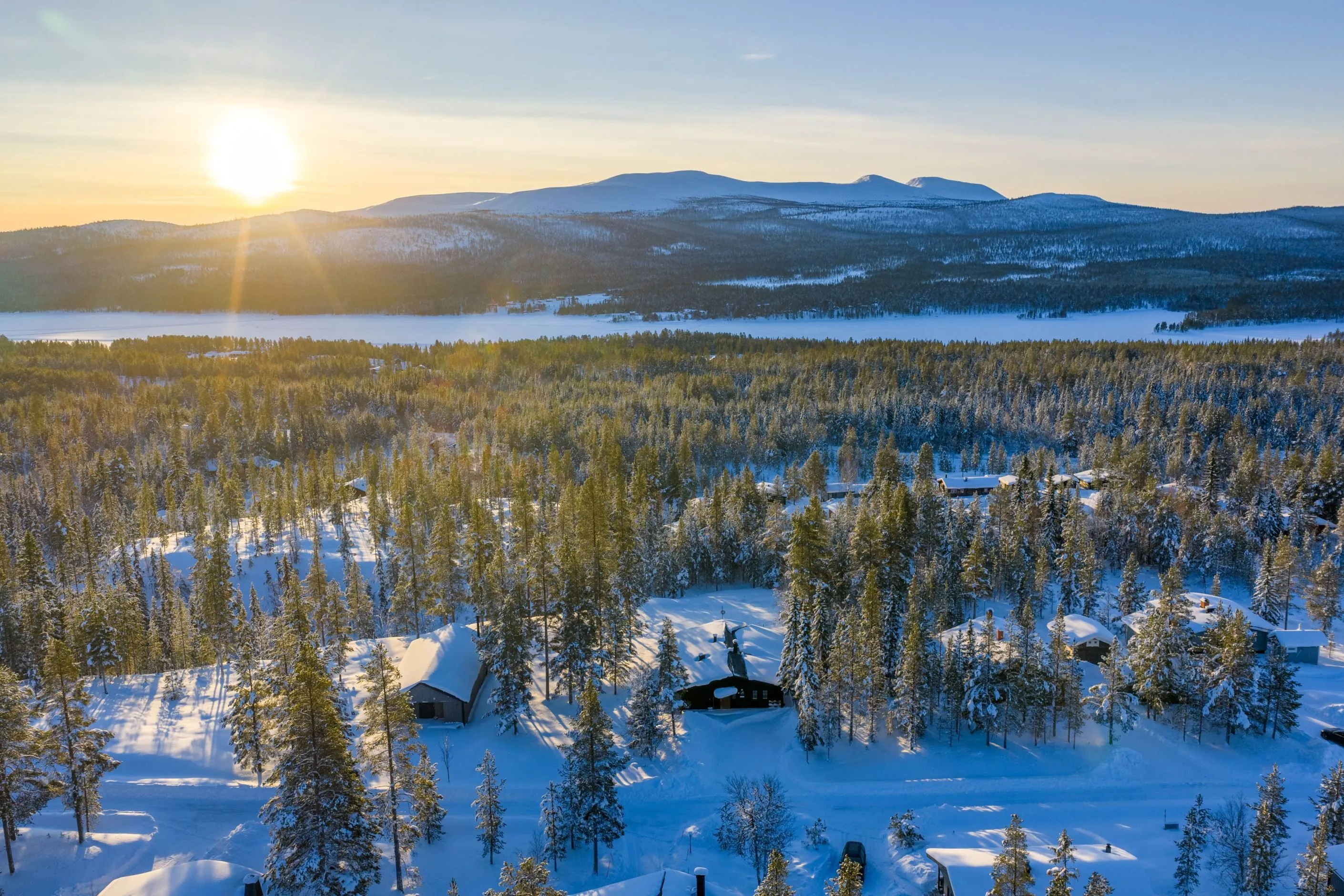 1970s Swedish 3-Bedroom House with Expansive Views of Lofsdalen - View image 33 of 36