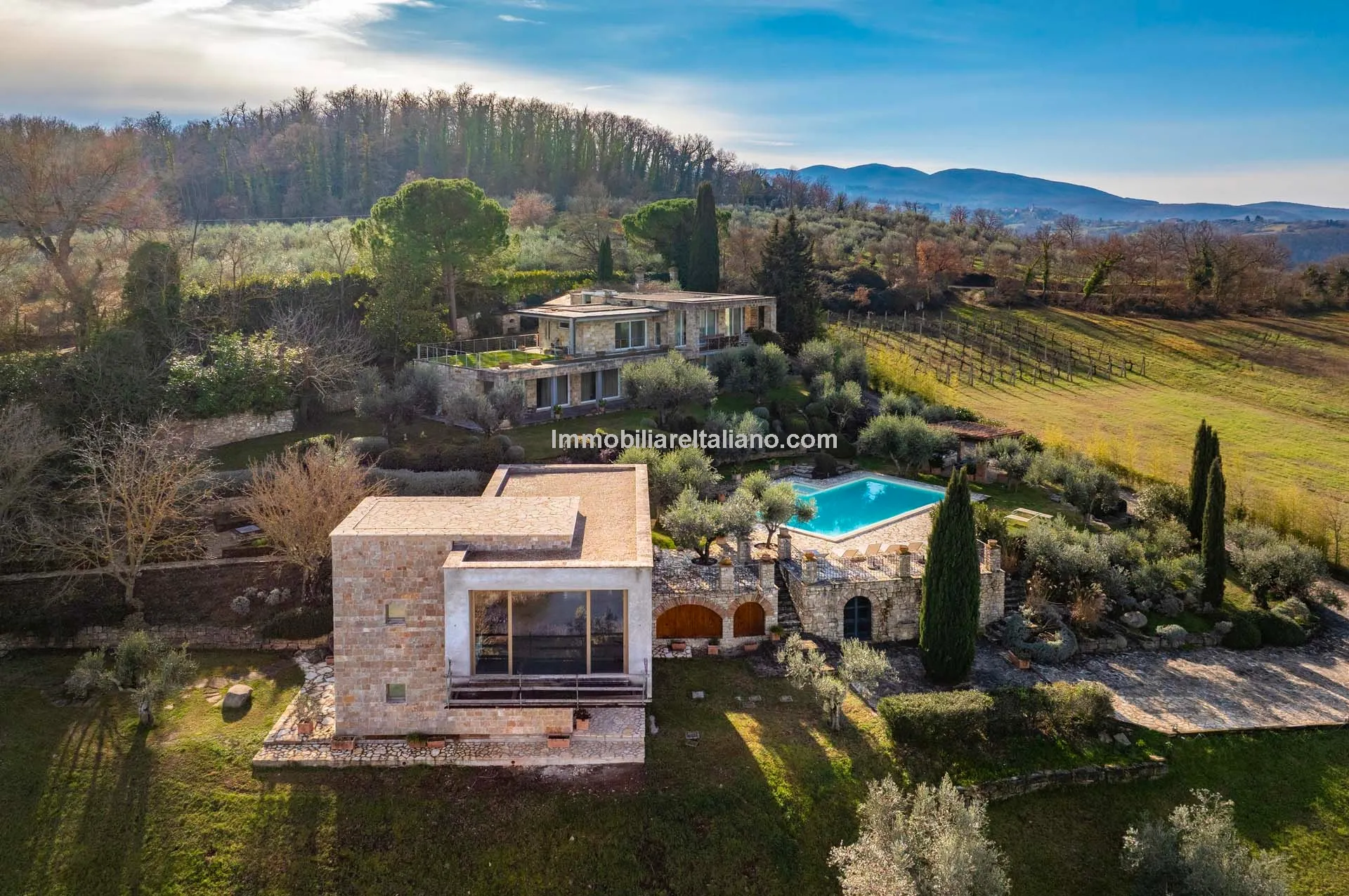 Contemporary 4-Bedroom Villa with Pool and Gardens in Scenic Todi, Umbria - Image 2