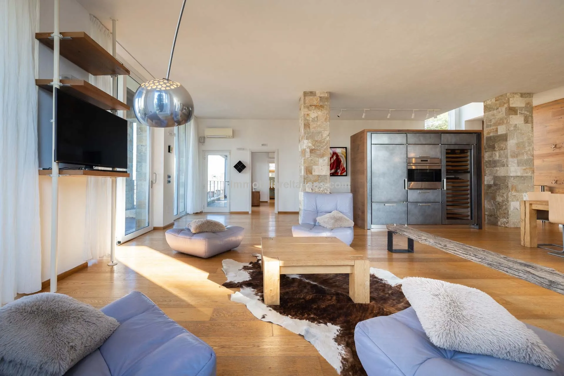 Contemporary 4-Bedroom Villa with Pool and Gardens in Scenic Todi, Umbria - View image 21 of 72