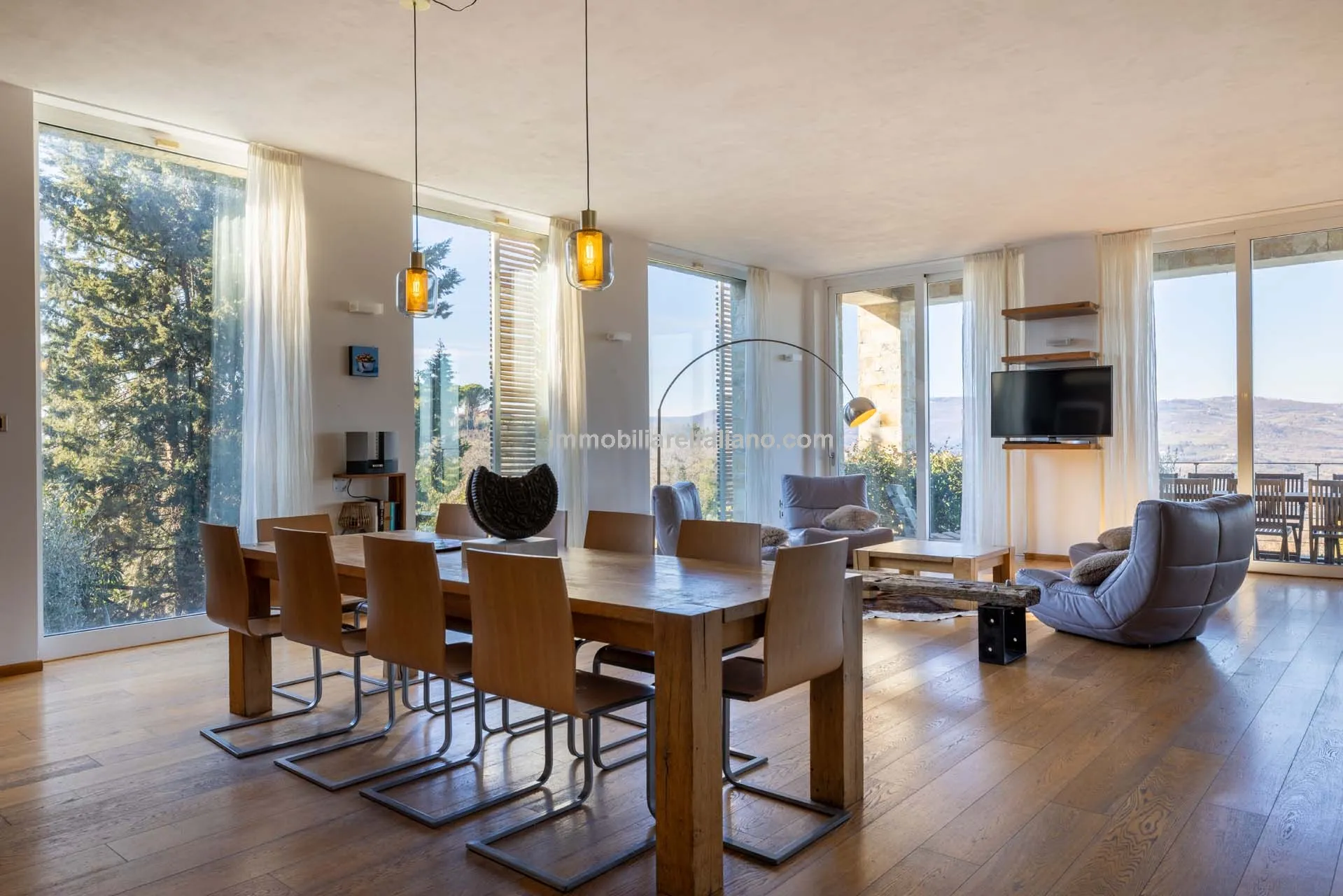 Contemporary 4-Bedroom Villa with Pool and Gardens in Scenic Todi, Umbria - View image 26 of 72