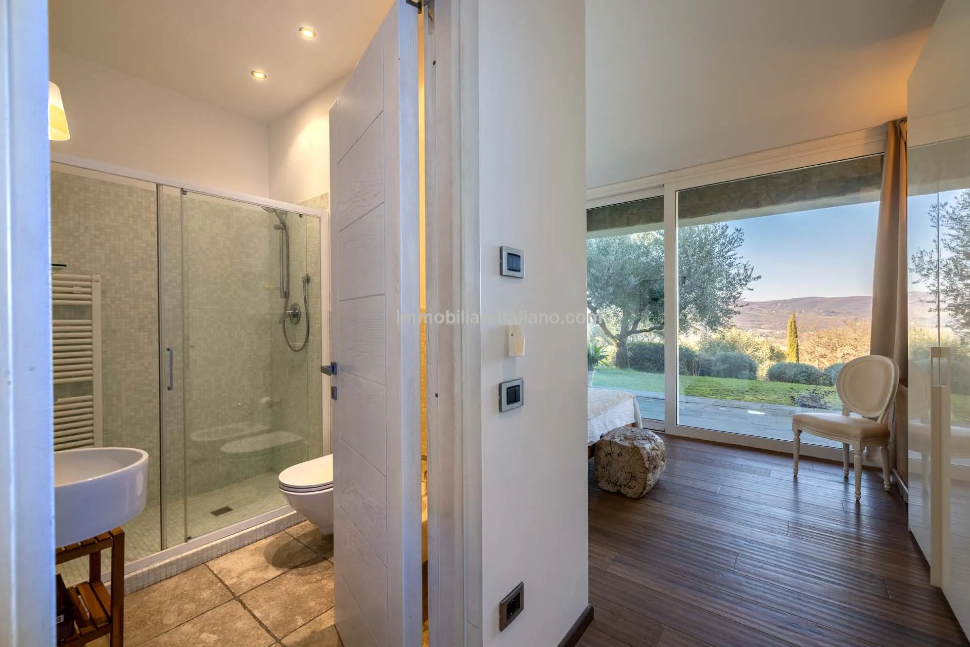 Contemporary 4-Bedroom Villa with Pool and Gardens in Scenic Todi, Umbria - View image 41 of 72