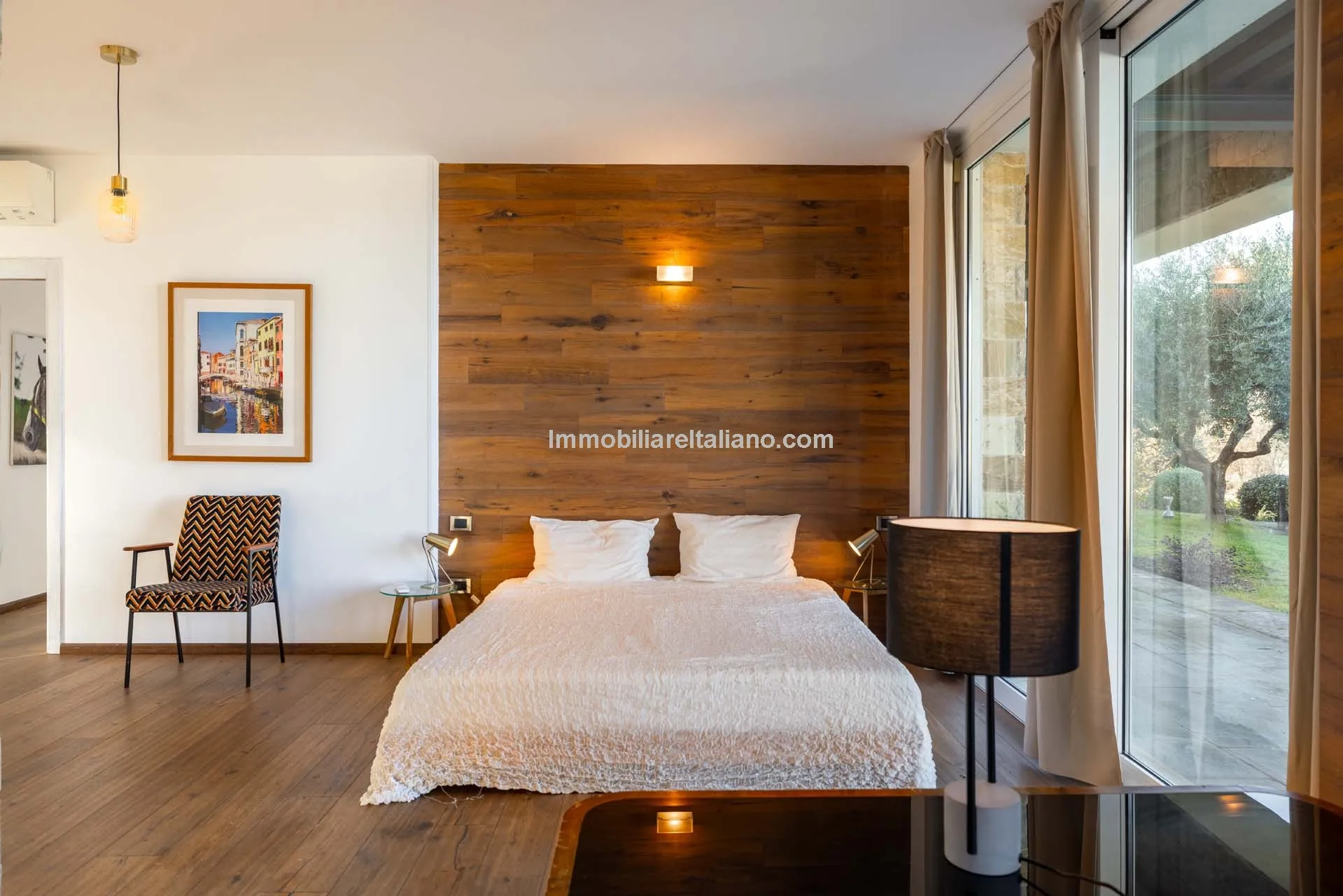 Contemporary 4-Bedroom Villa with Pool and Gardens in Scenic Todi, Umbria - View image 53 of 72