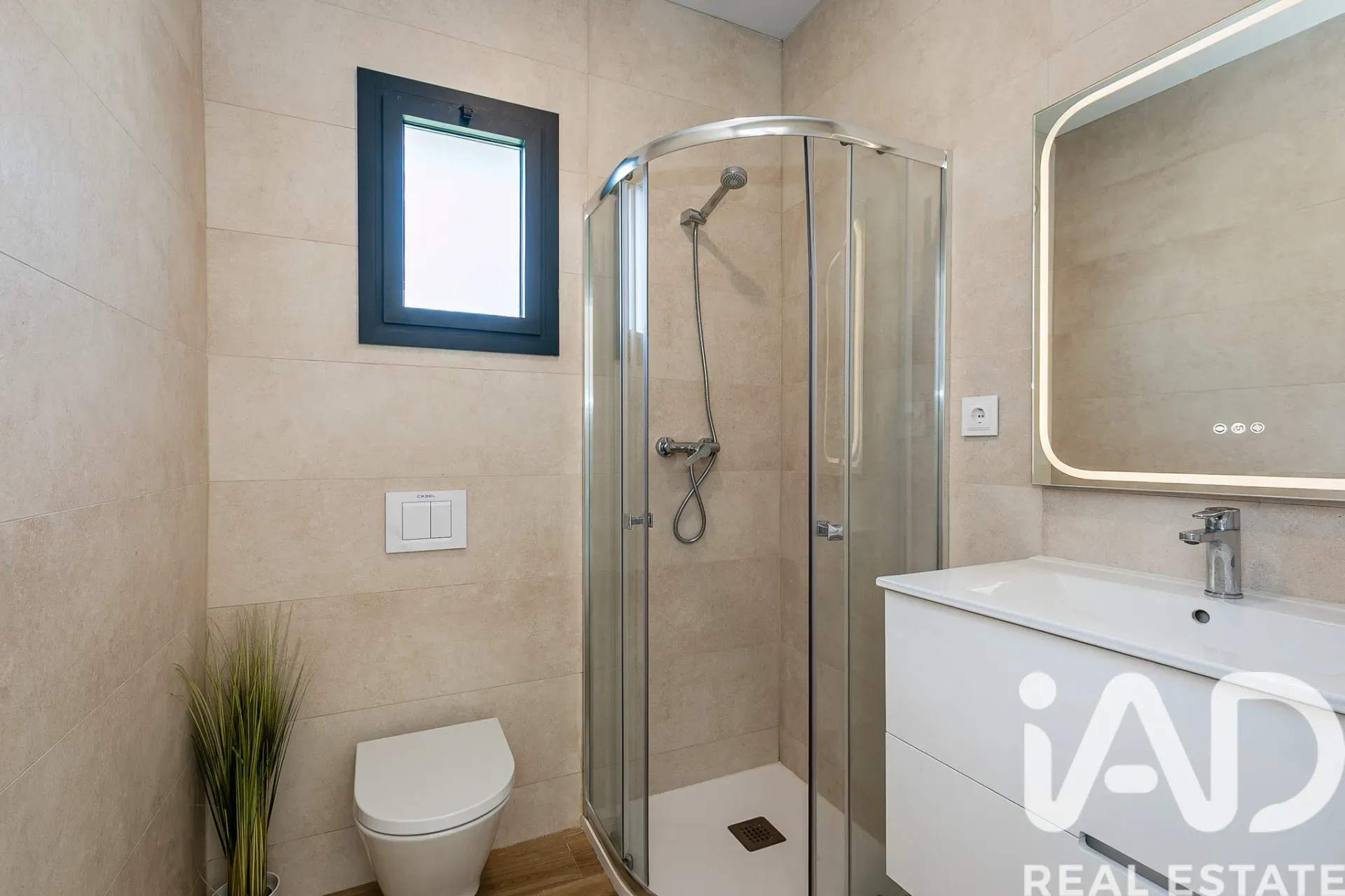 Contemporary 3-Bedroom Villa with Pool and Sea View in Cunit - View image 17 of 40