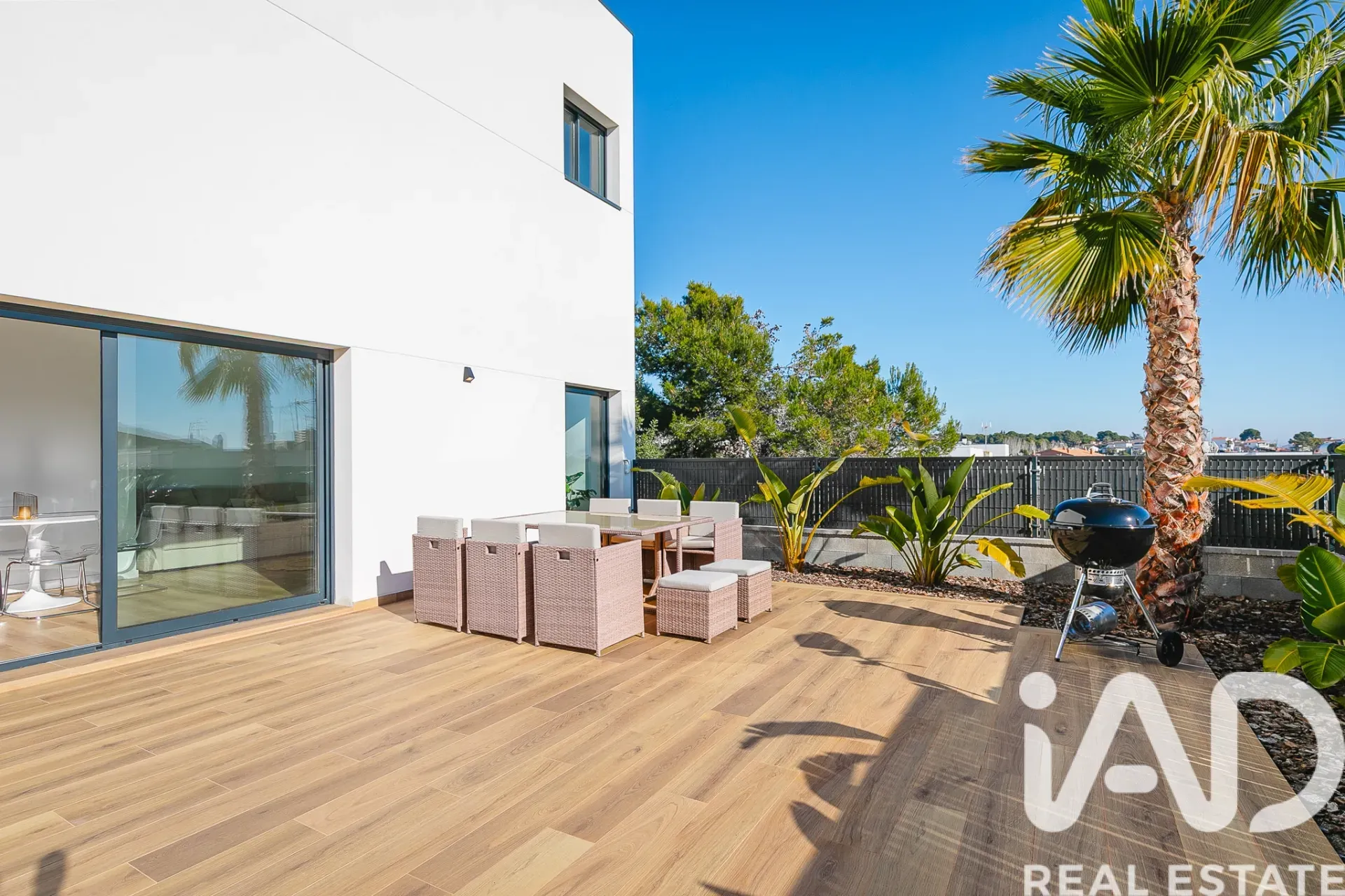 Contemporary 3-Bedroom Villa with Pool and Sea View in Cunit - View image 34 of 40