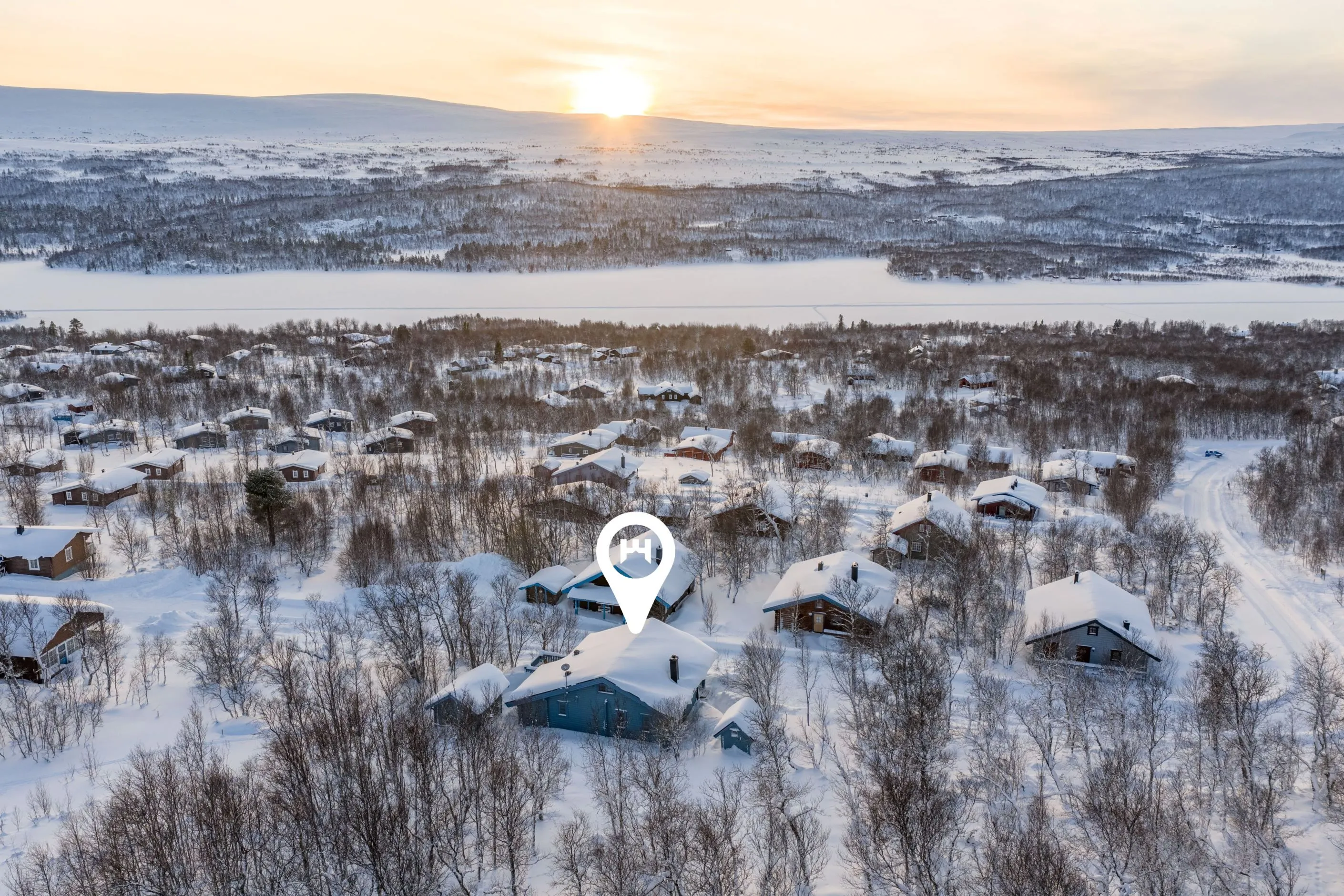 Scandinavian Country Retreat in Härjedalen with Prime Location - Image 2