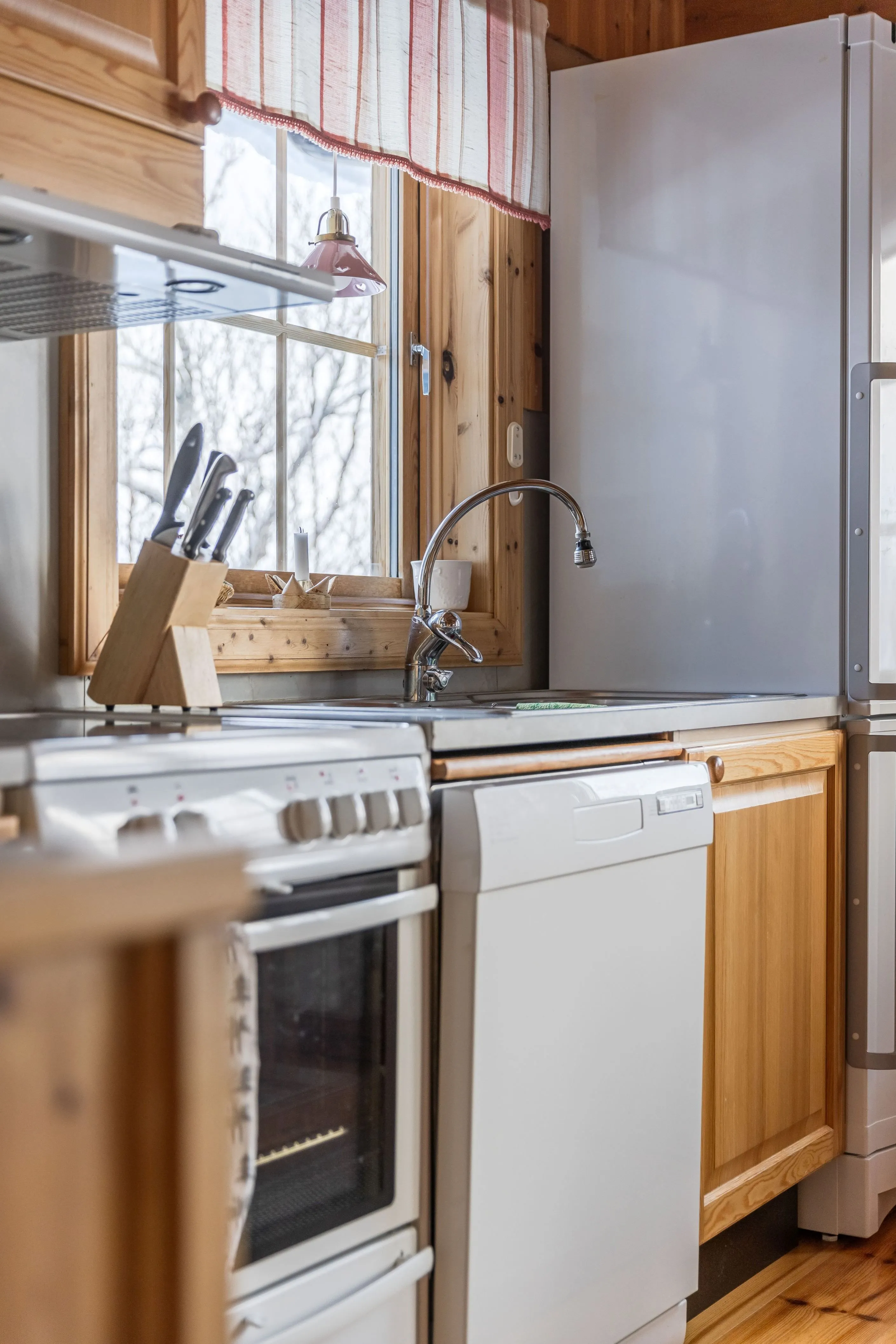 Scandinavian Country Retreat in Härjedalen with Prime Location - View image 12 of 33