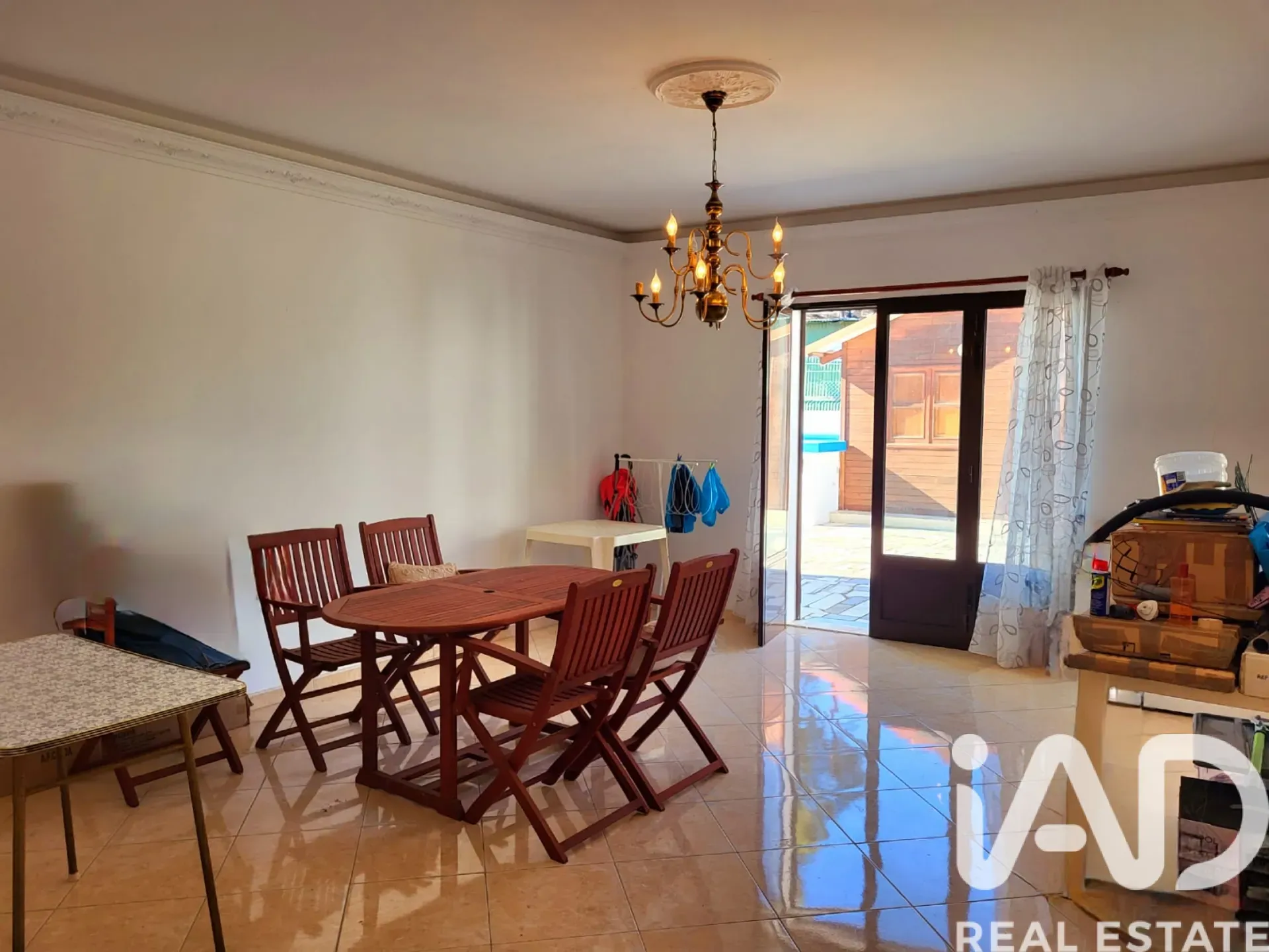 Elegant 4-Bedroom House with Citrus Orchard in Luz, Algarve - View image 21 of 37