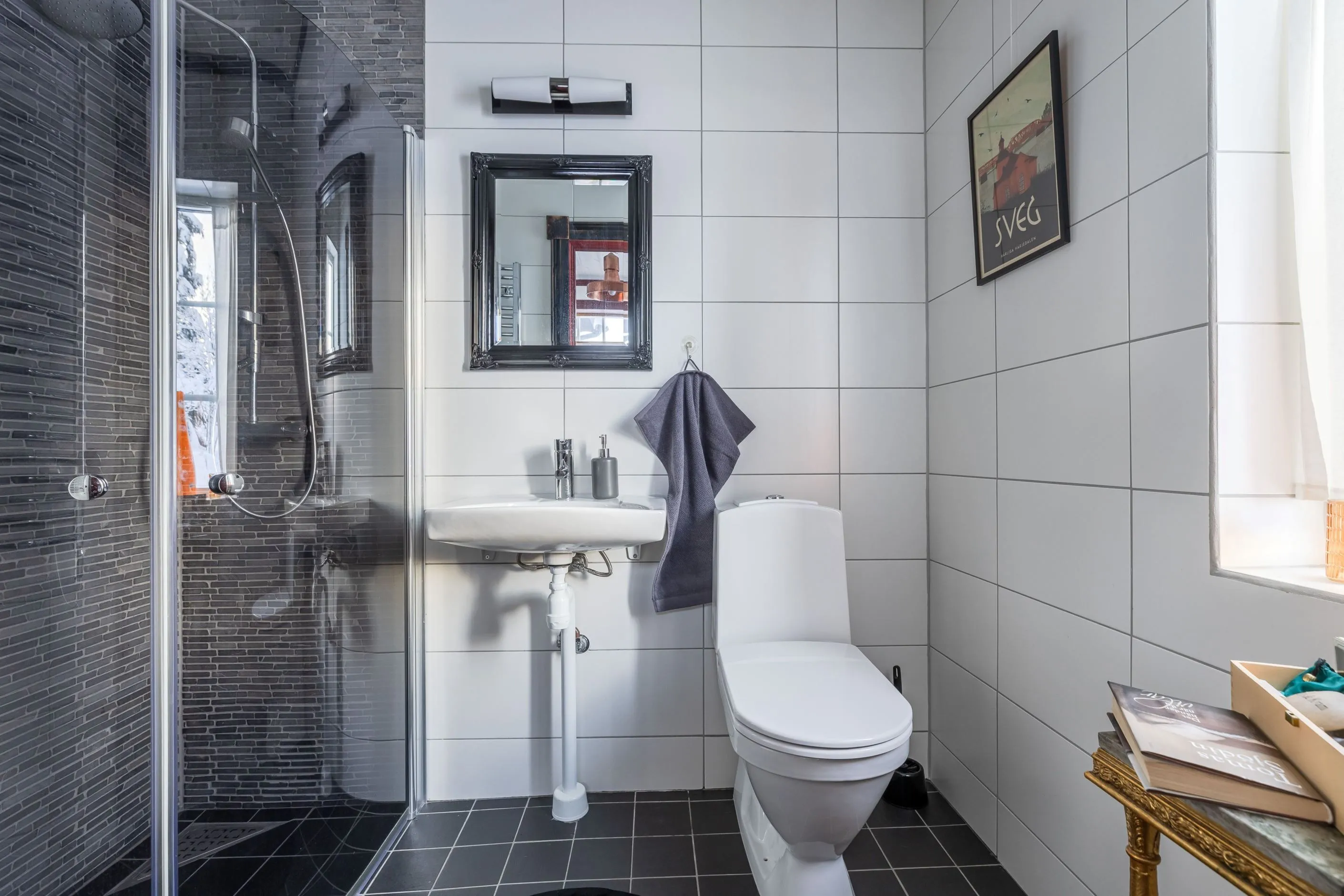 Modern 2-Bedroom House with Expansive Garden in Funäsdalen, Sweden - Image 5