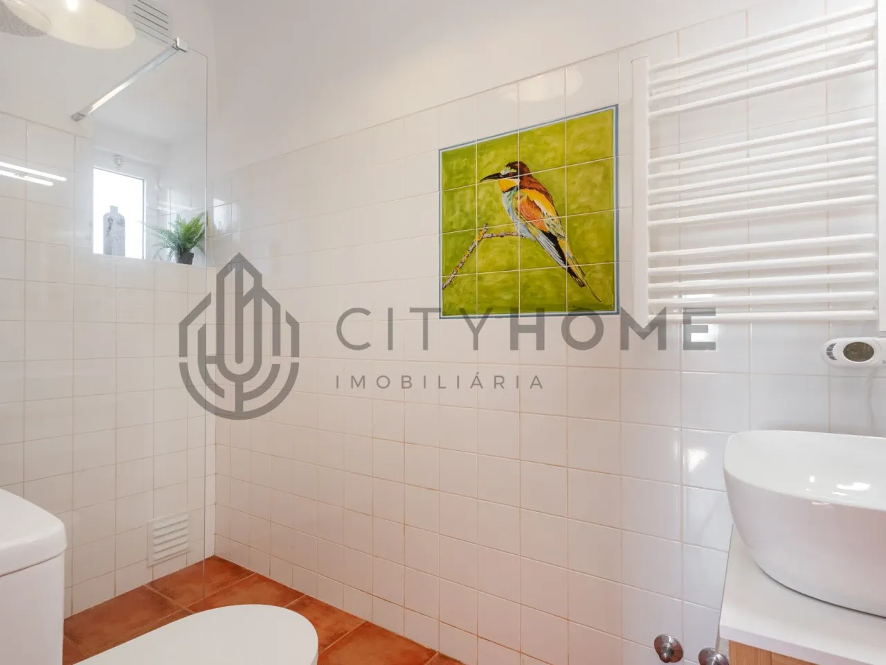 4-Bedroom Villa with Expansive Gardens and Infinity Pool in Silves, Portugal - View image 25 of 47