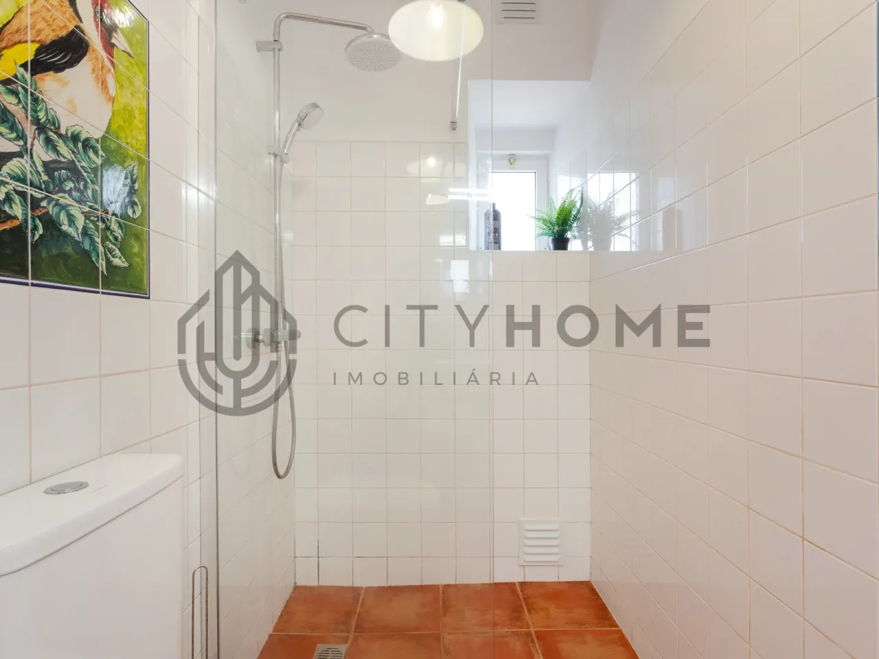 4-Bedroom Villa with Expansive Gardens and Infinity Pool in Silves, Portugal - View image 26 of 47