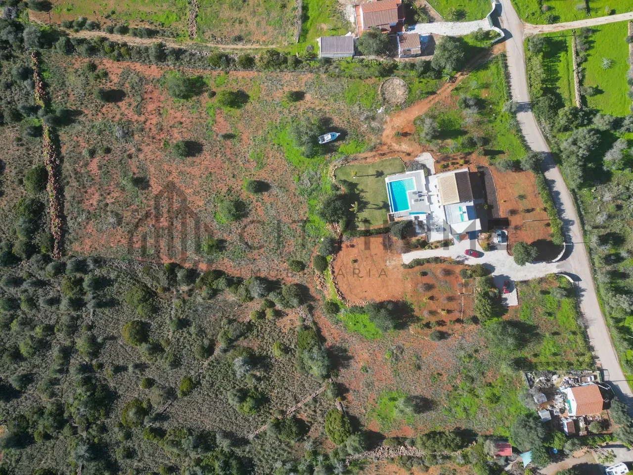 4-Bedroom Villa with Expansive Gardens and Infinity Pool in Silves, Portugal - View image 45 of 47