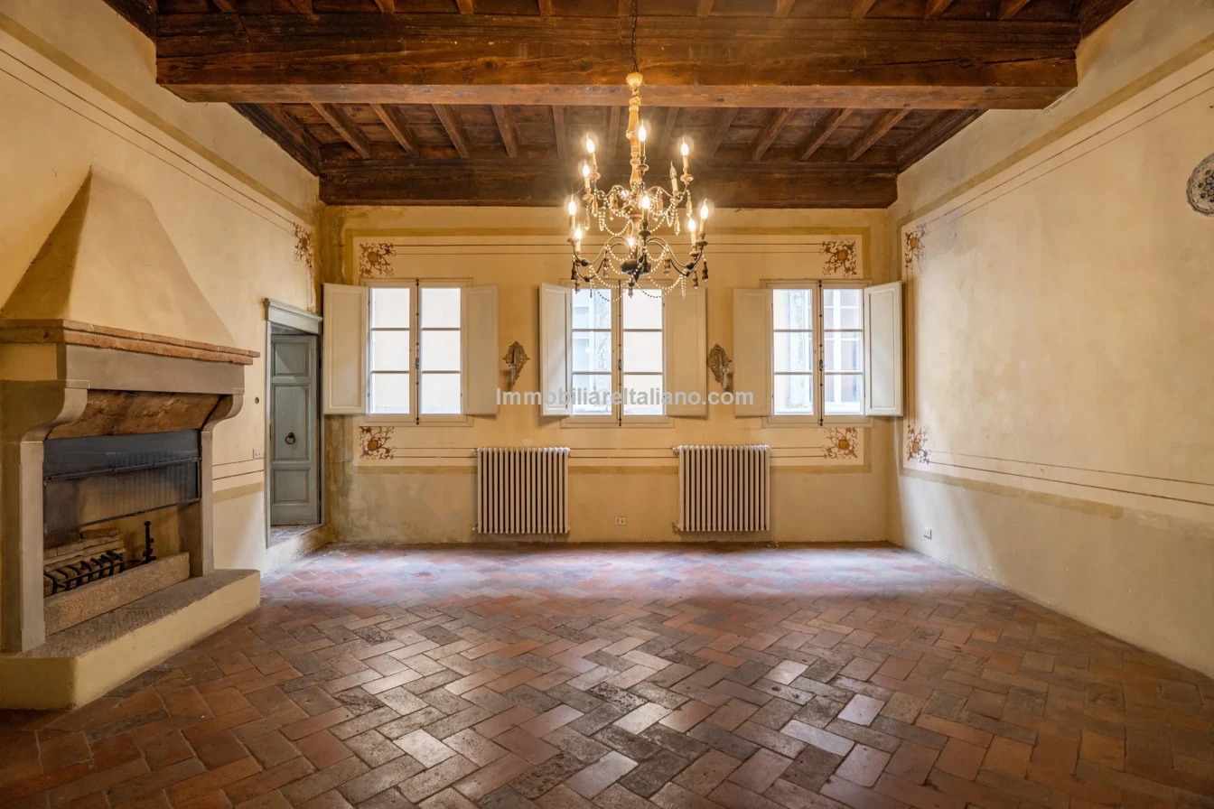Huis met 3 slaapkamers en kelder in het historische Sansepolcro, Toscane - Image 1