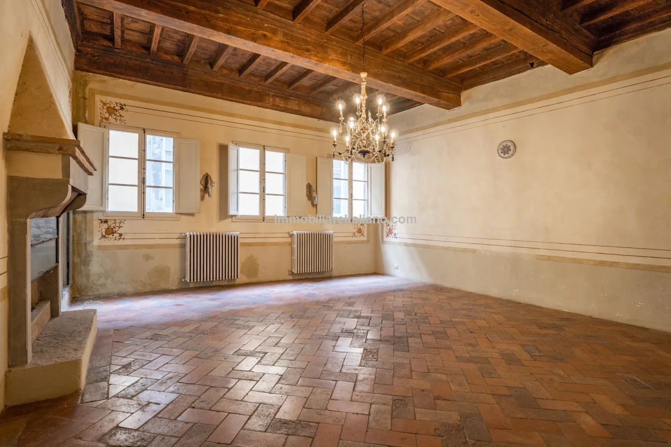 Huis met 3 slaapkamers en kelder in het historische Sansepolcro, Toscane - Image 2