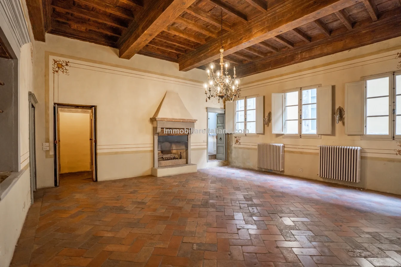 Huis met 3 slaapkamers en kelder in het historische Sansepolcro, Toscane - Image 3