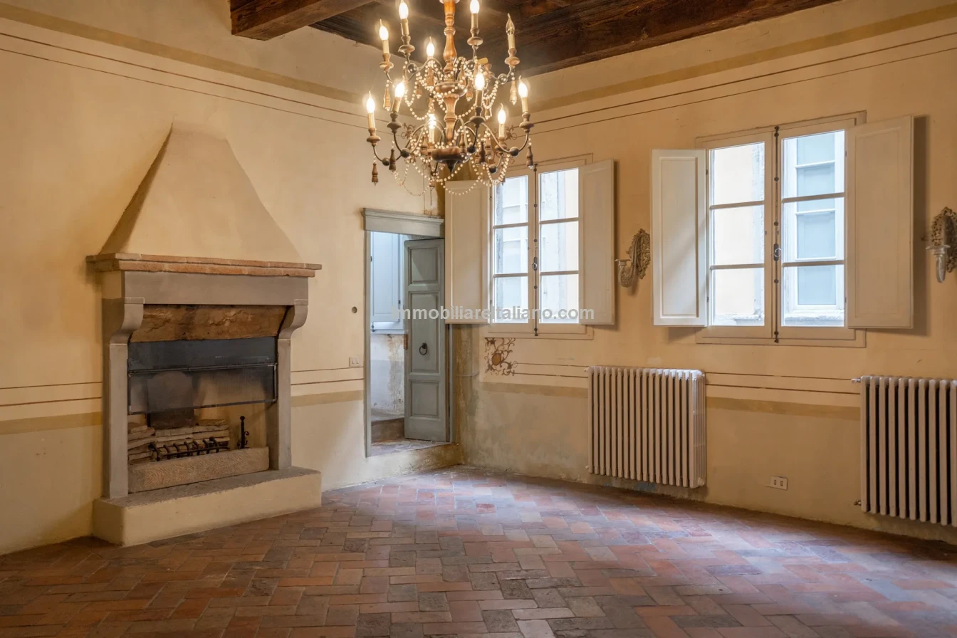 Huis met 3 slaapkamers en kelder in het historische Sansepolcro, Toscane - Image 4