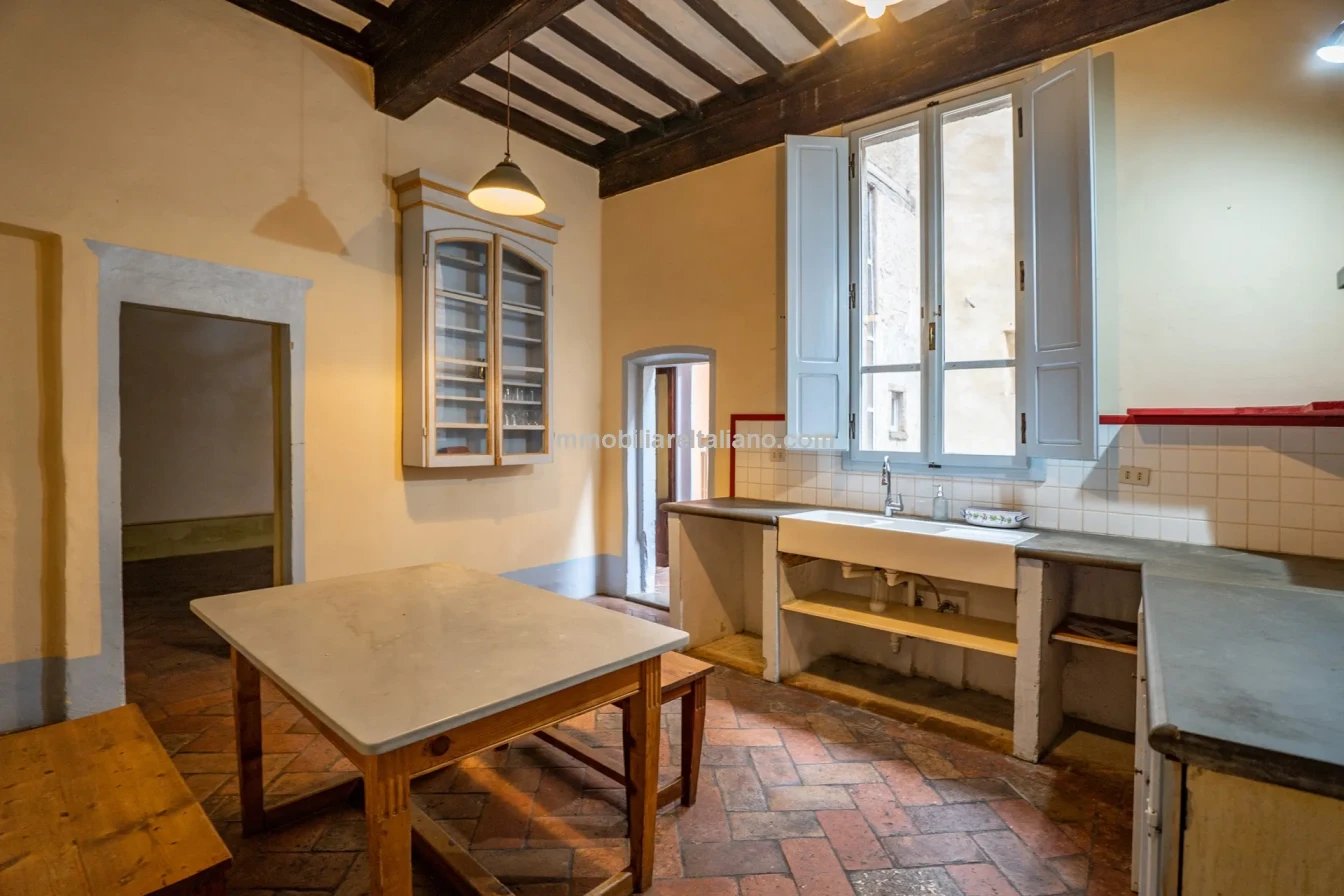 Huis met 3 slaapkamers en kelder in het historische Sansepolcro, Toscane - Bekijk afbeelding 11 van 36