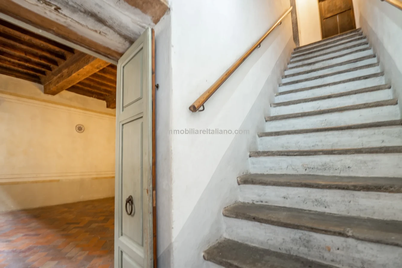 Huis met 3 slaapkamers en kelder in het historische Sansepolcro, Toscane - Bekijk afbeelding 14 van 36