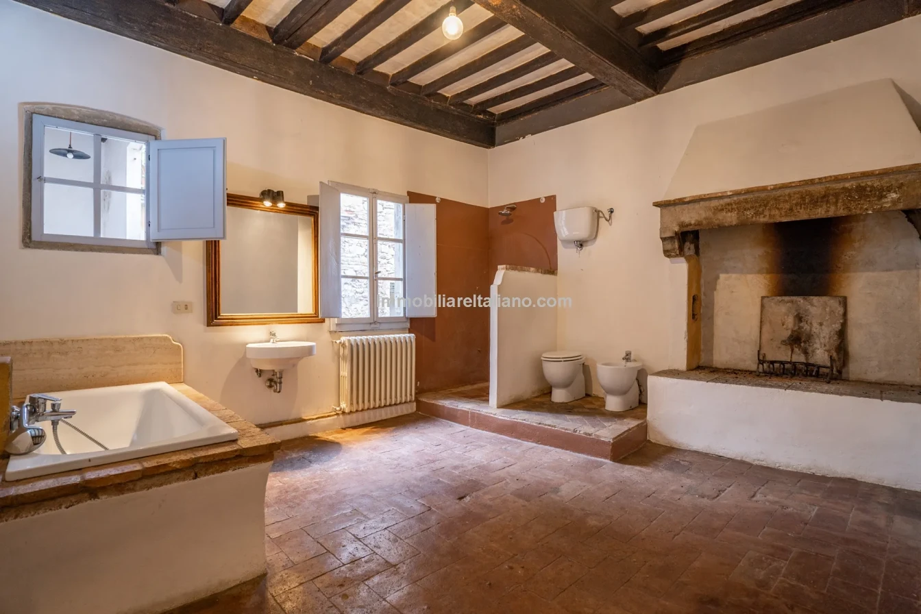 Huis met 3 slaapkamers en kelder in het historische Sansepolcro, Toscane - Bekijk afbeelding 20 van 36