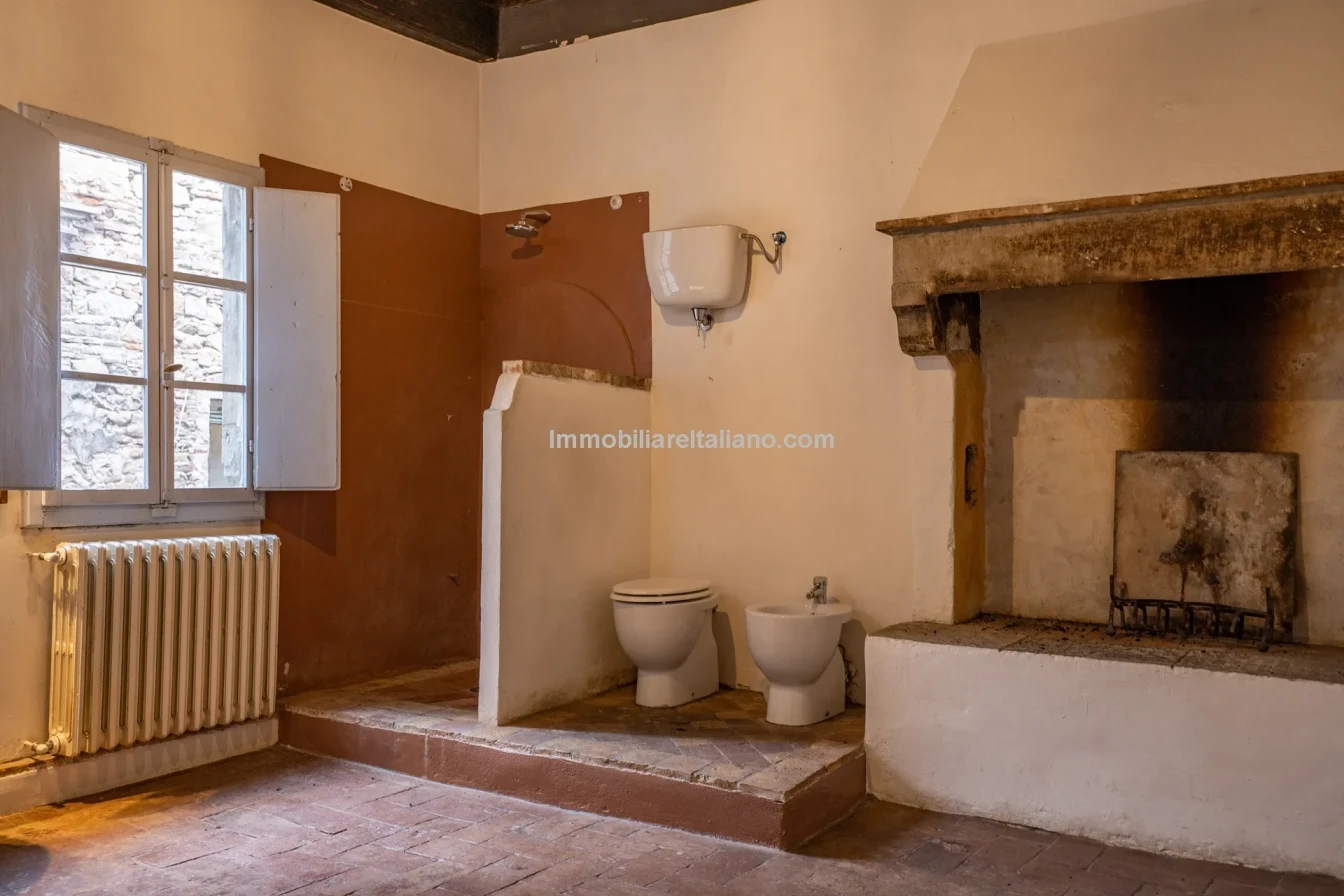 Huis met 3 slaapkamers en kelder in het historische Sansepolcro, Toscane - Bekijk afbeelding 21 van 36