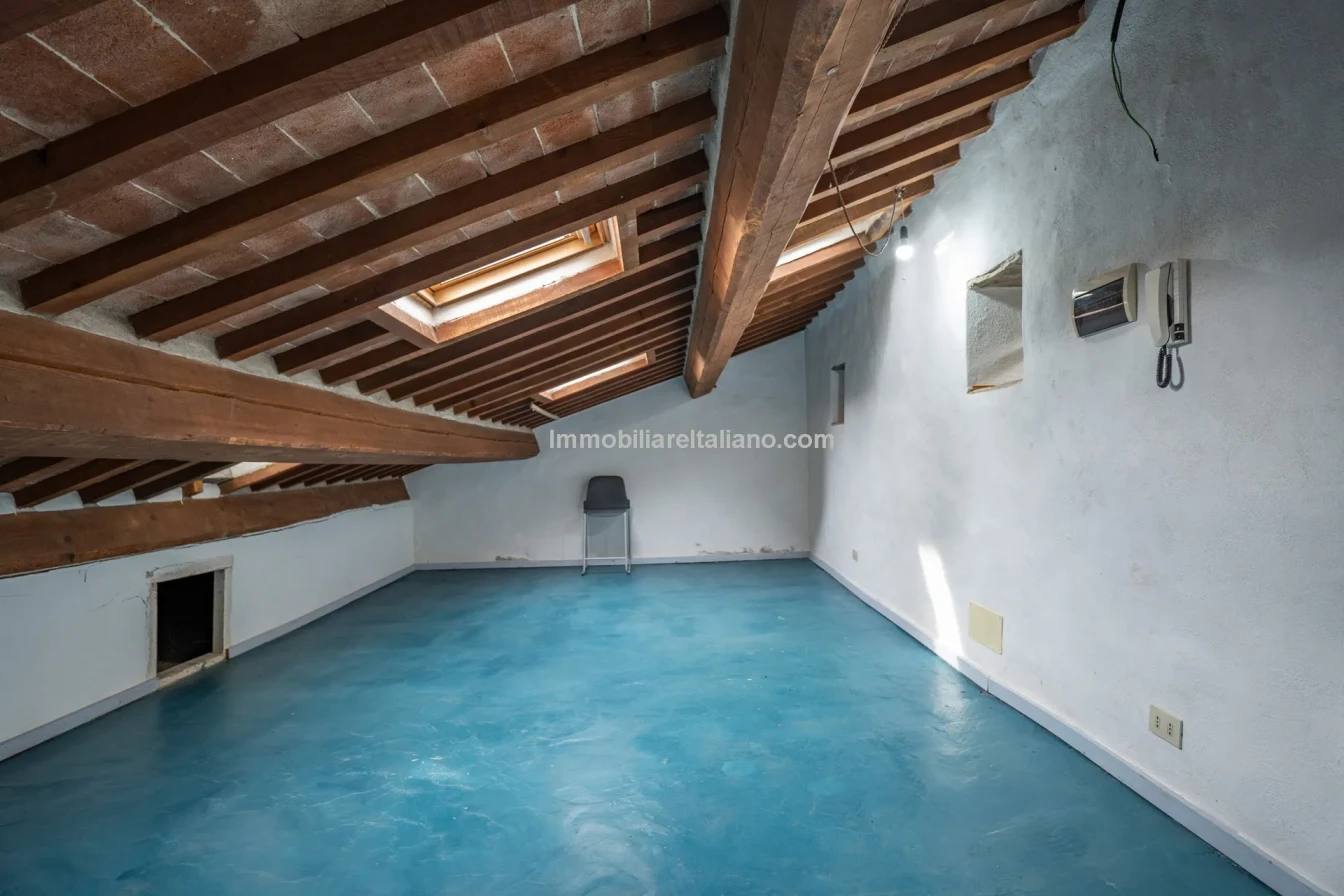 Huis met 3 slaapkamers en kelder in het historische Sansepolcro, Toscane - Bekijk afbeelding 29 van 36