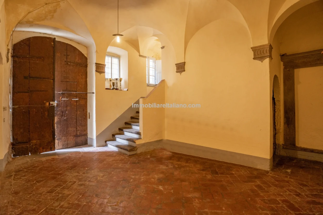 Huis met 3 slaapkamers en kelder in het historische Sansepolcro, Toscane - Bekijk afbeelding 31 van 36
