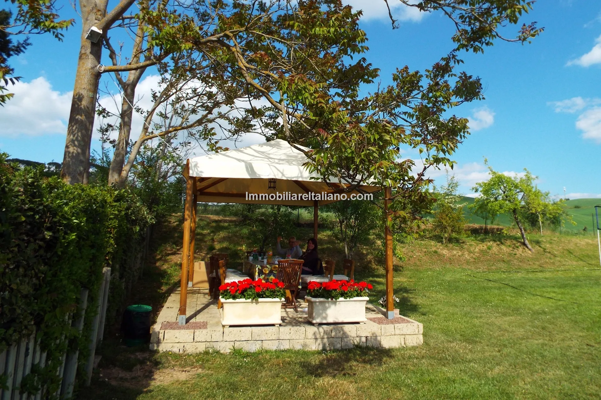 Tuscan Farmhouse with Agritourism Potential near Siena - View image 14 of 63