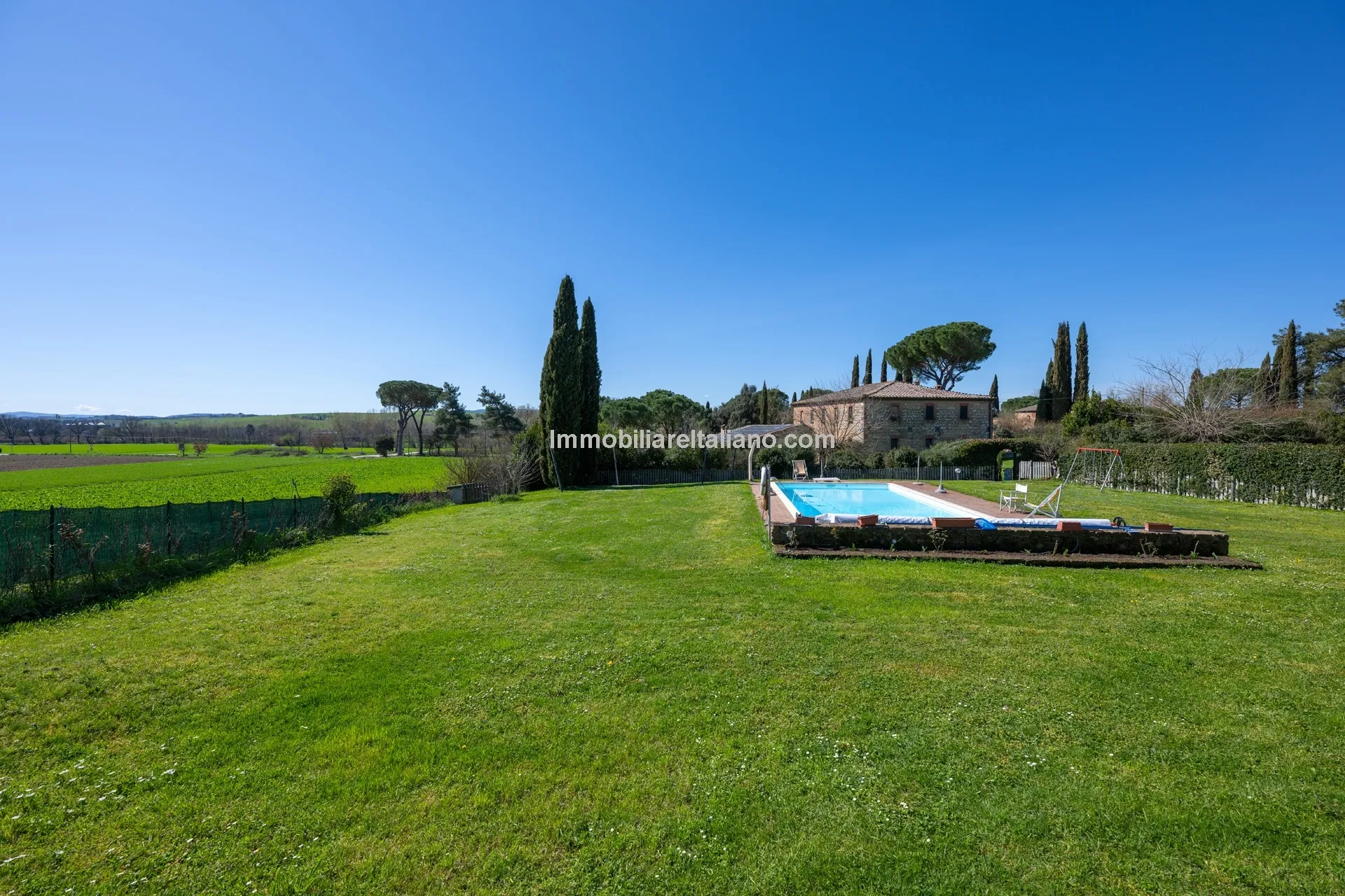 Tuscan Farmhouse with Agritourism Potential near Siena - View image 20 of 63