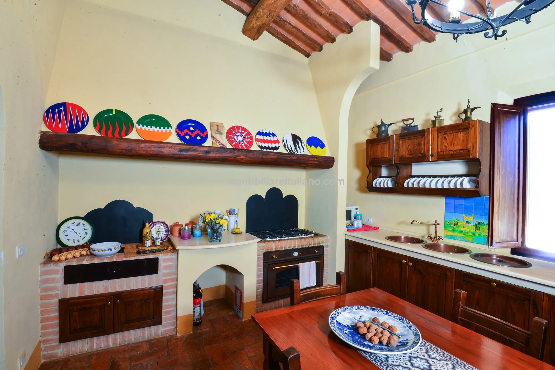Tuscan Farmhouse with Agritourism Potential near Siena - View image 43 of 63