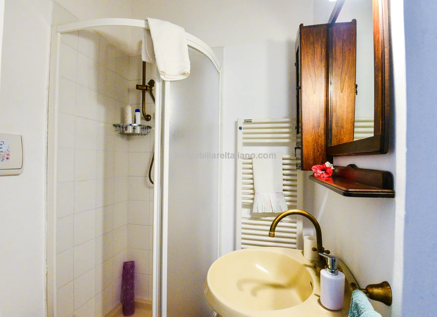 Tuscan Farmhouse with Agritourism Potential near Siena - View image 46 of 63