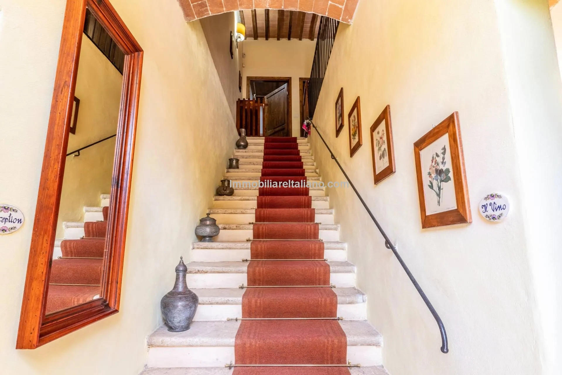 Tuscan Farmhouse with Agritourism Potential near Siena - View image 48 of 63