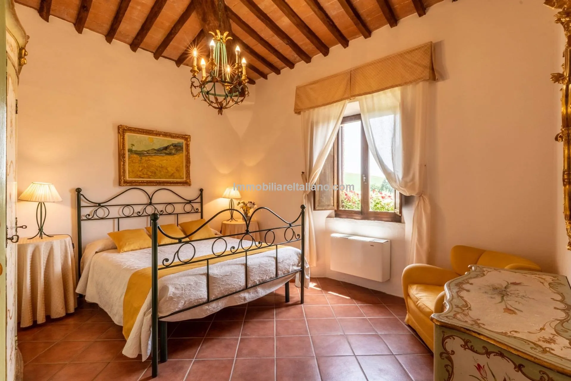 Tuscan Farmhouse with Agritourism Potential near Siena - View image 54 of 63