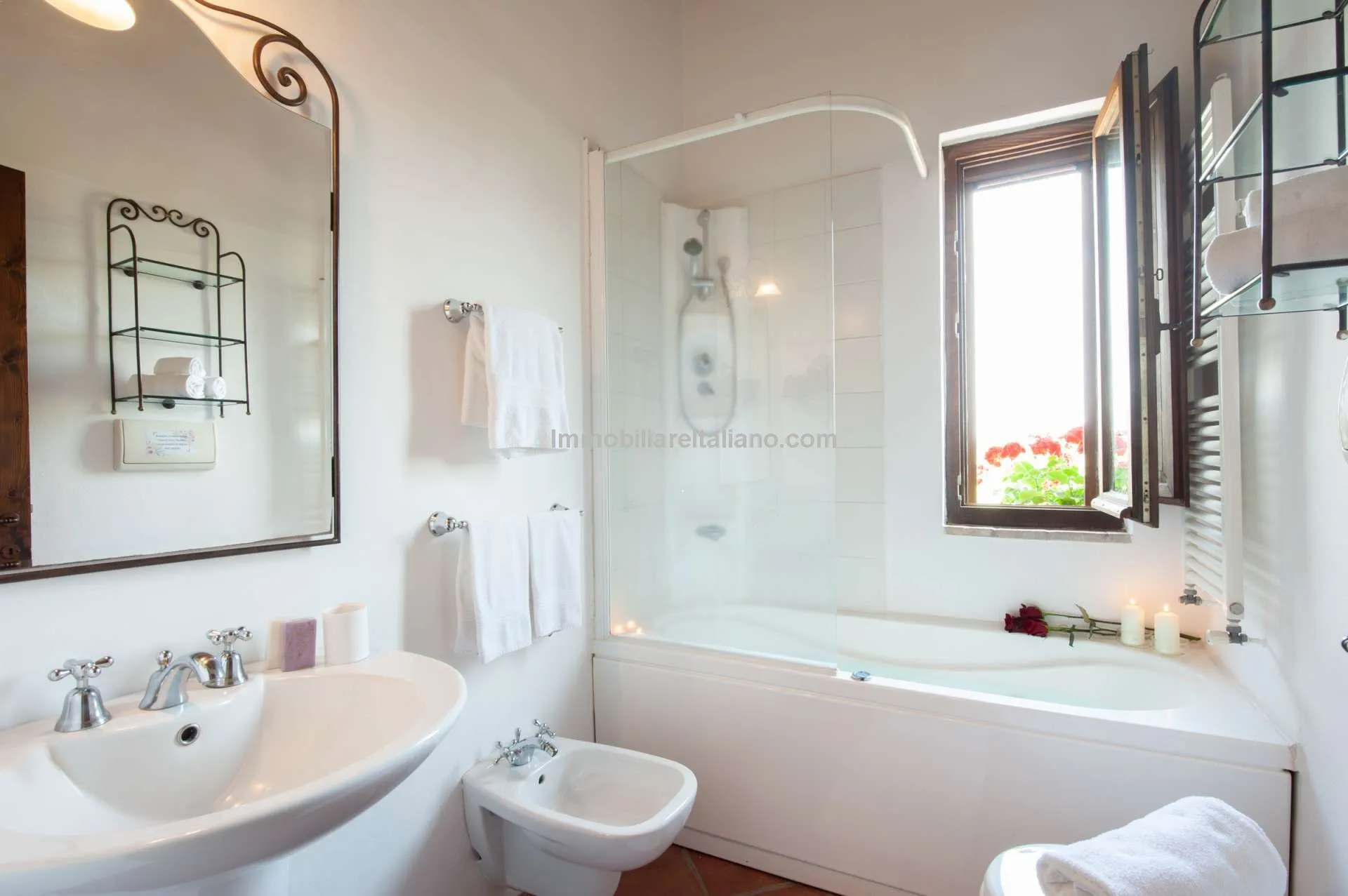 Tuscan Farmhouse with Agritourism Potential near Siena - View image 55 of 63