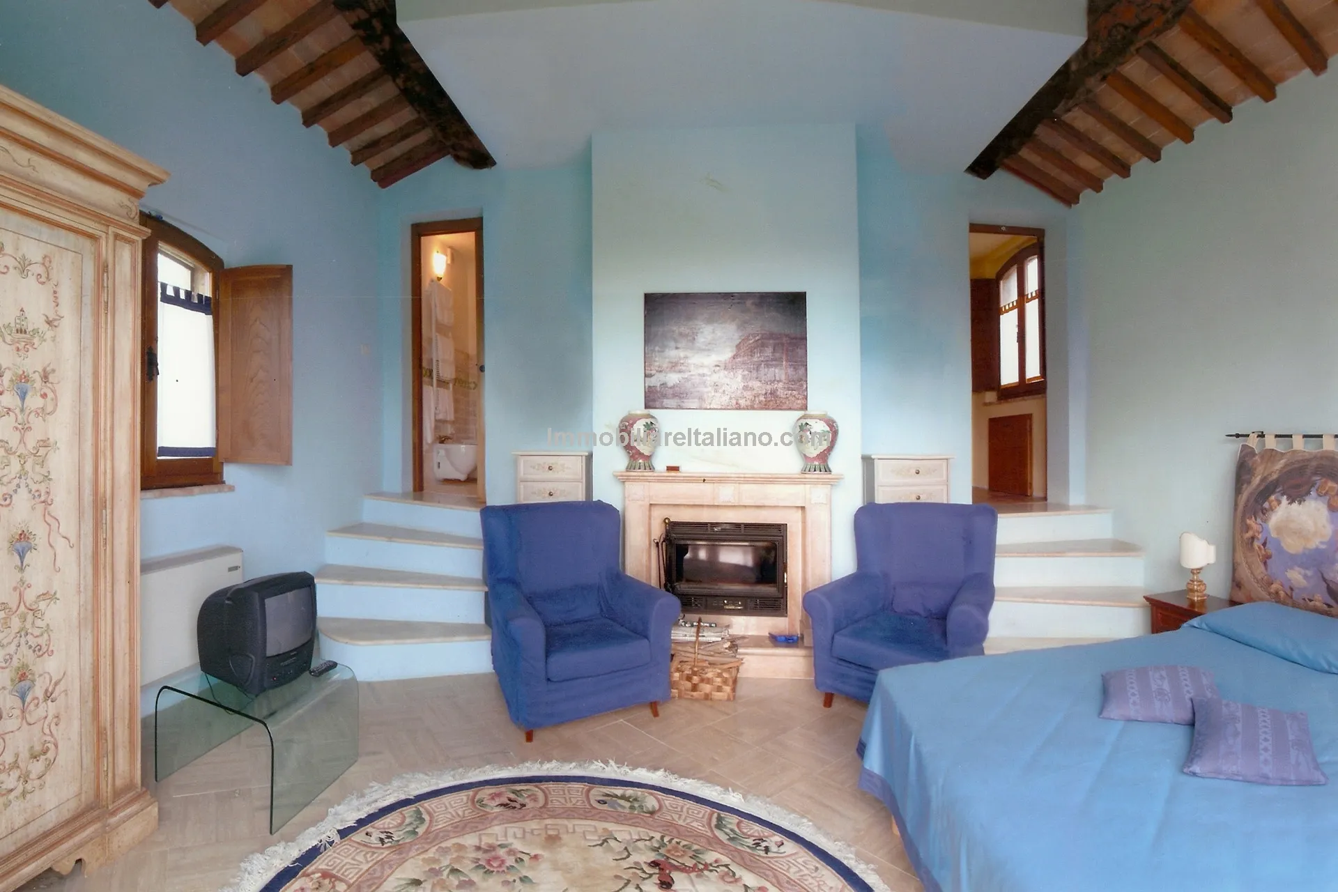 Tuscan Farmhouse with Agritourism Potential near Siena - View image 58 of 63