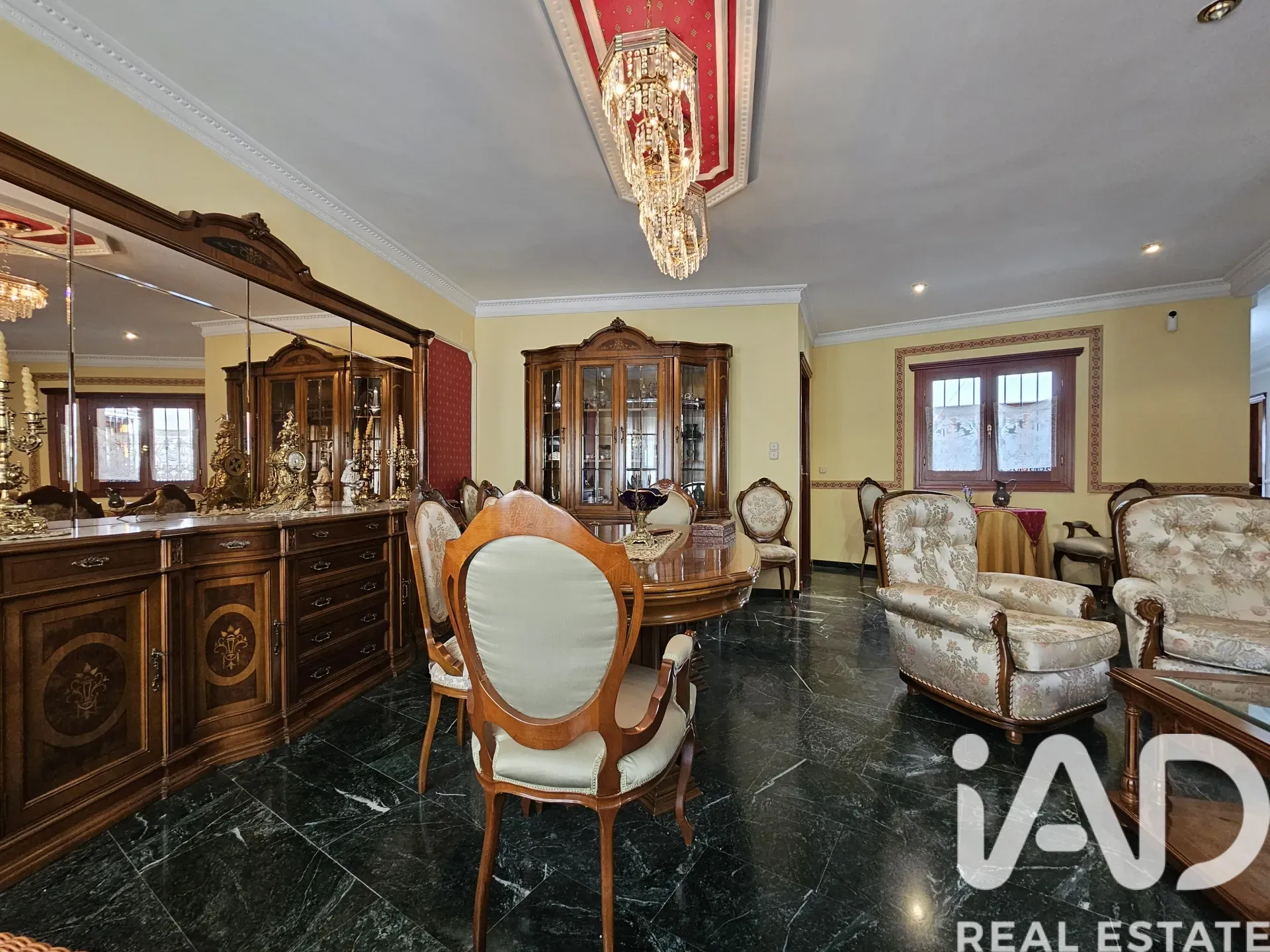 Spacious 4-Bedroom House with Balcony and Parking in Dúrcal, Andalusia - View image 16 of 37