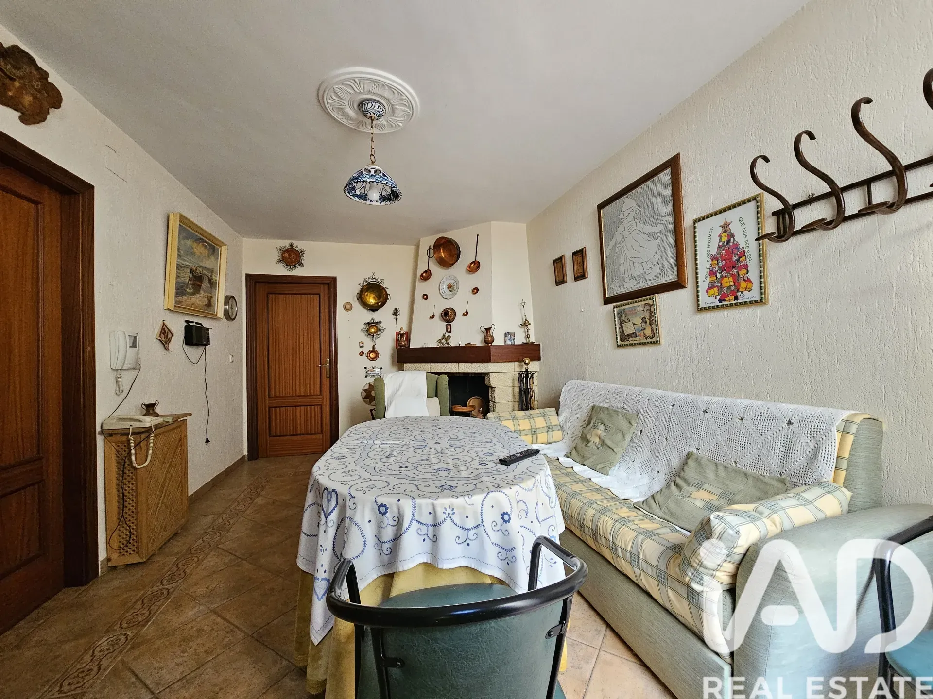 Spacious 4-Bedroom House with Balcony and Parking in Dúrcal, Andalusia - View image 27 of 37