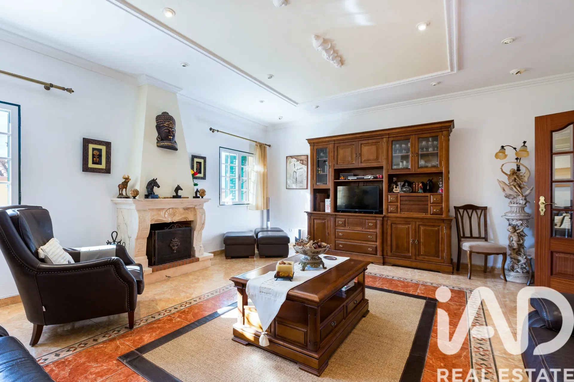 Rummeligt hus med 4 soveværelser, altan og parkeringsplads i Vila Viçosa - Vis billede 12 af 36