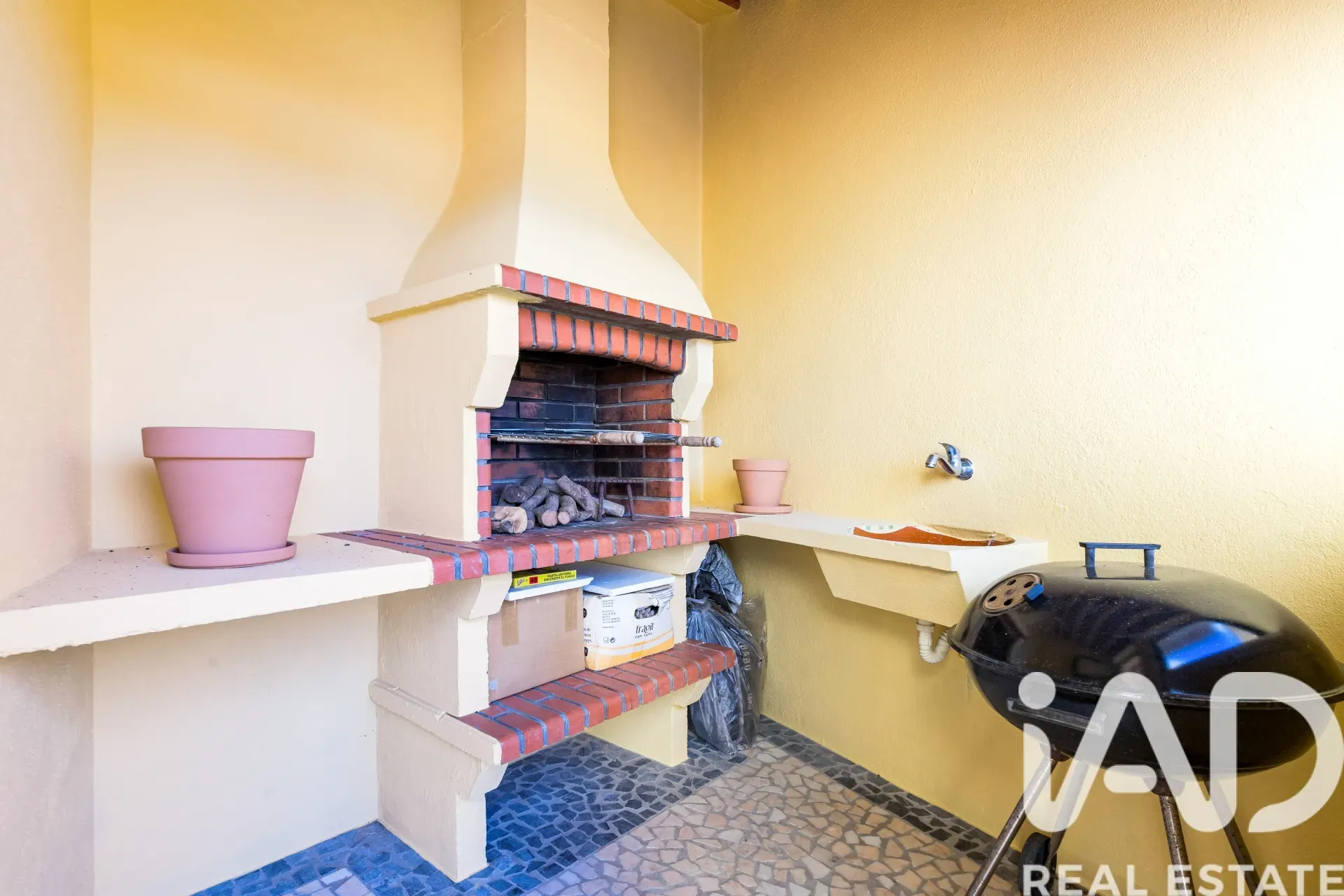 Rummeligt hus med 4 soveværelser, altan og parkeringsplads i Vila Viçosa - Vis billede 19 af 36