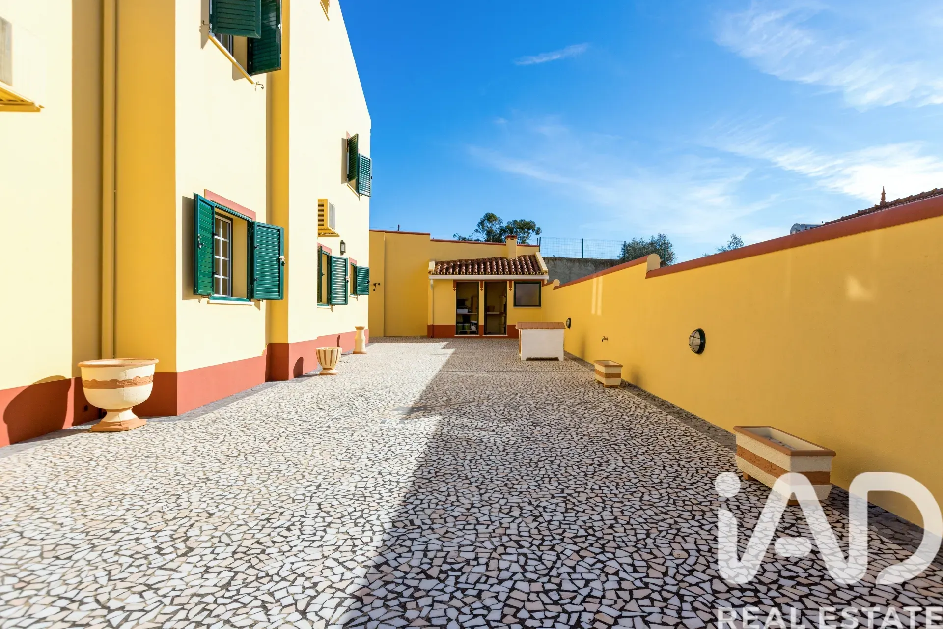 Rummeligt hus med 4 soveværelser, altan og parkeringsplads i Vila Viçosa - Vis billede 20 af 36