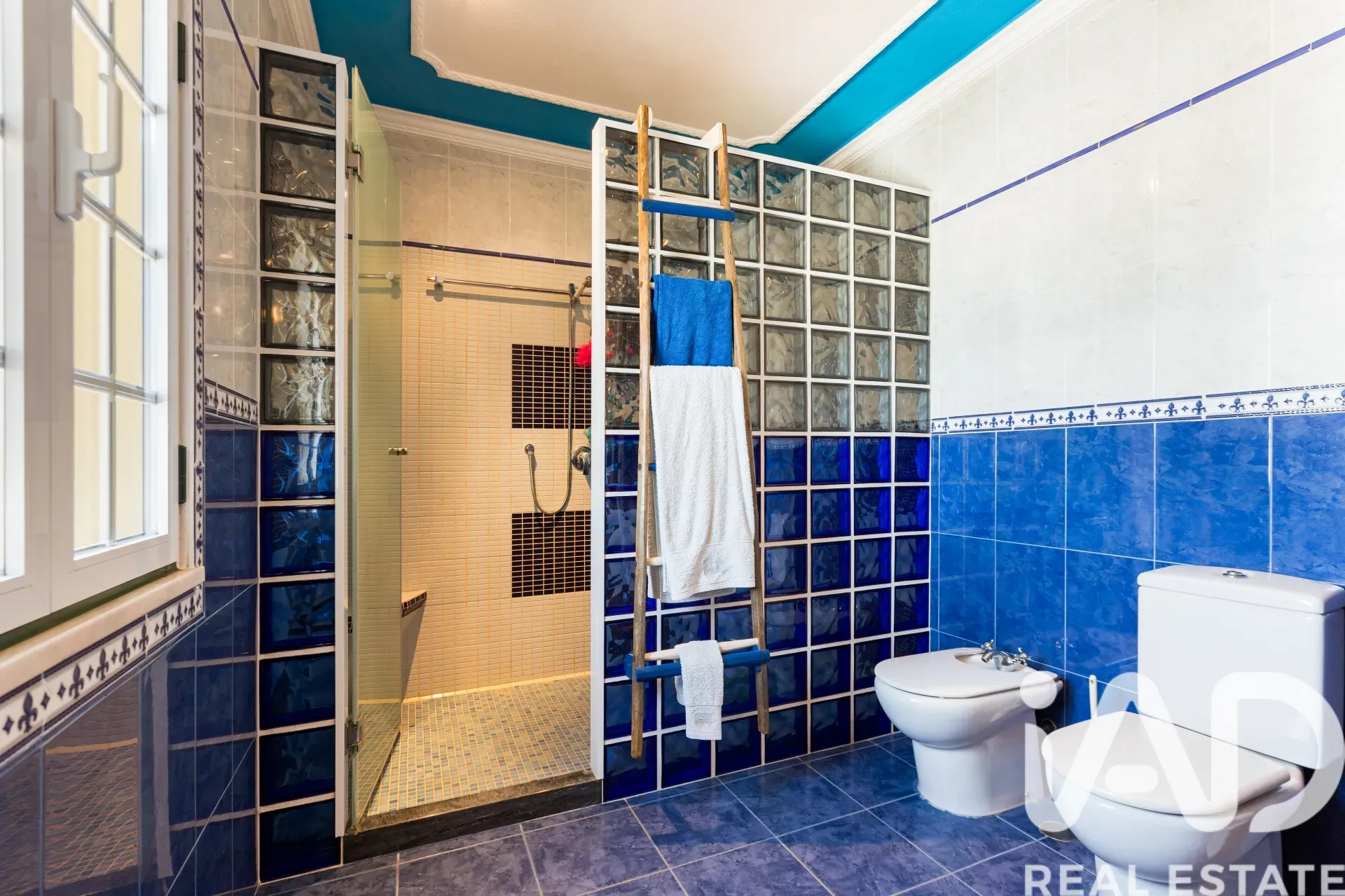 Rummeligt hus med 4 soveværelser, altan og parkeringsplads i Vila Viçosa - Vis billede 25 af 36