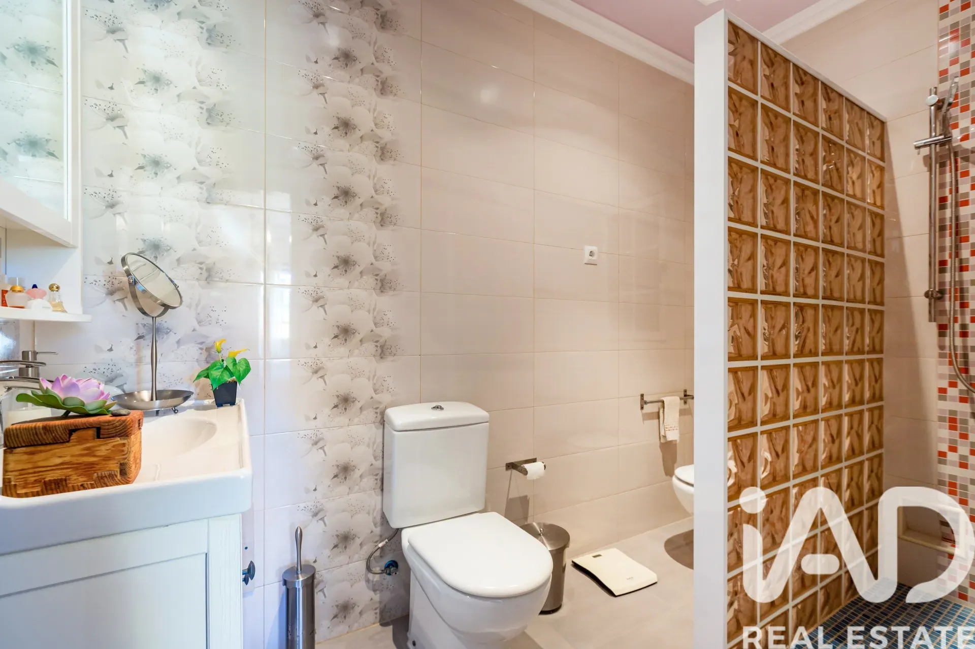 Rummeligt hus med 4 soveværelser, altan og parkeringsplads i Vila Viçosa - Vis billede 28 af 36