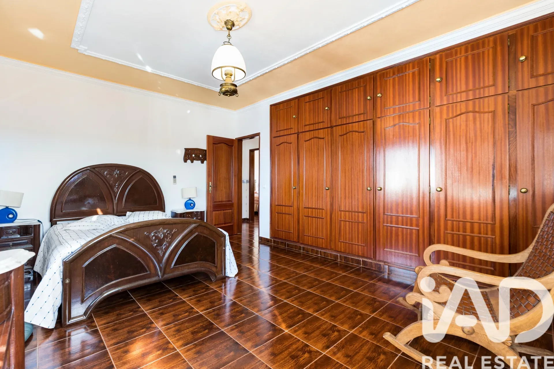 Rummeligt hus med 4 soveværelser, altan og parkeringsplads i Vila Viçosa - Vis billede 31 af 36