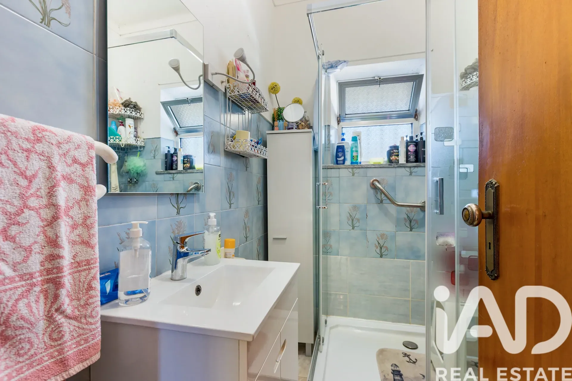 Spacious 6-Bedroom House with Garden and Balcony in Évora, Portugal - View image 23 of 33