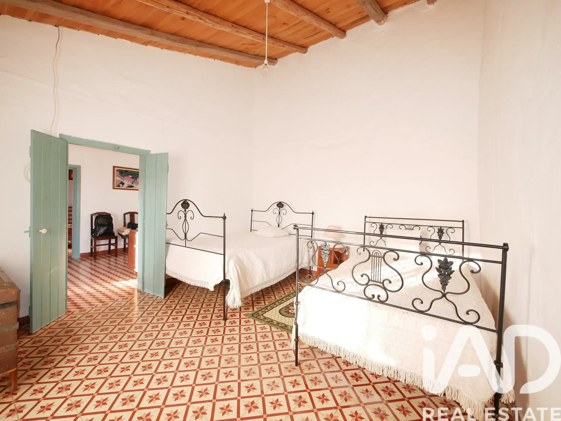 1950s Three-Bedroom House with Expansive Garden in Alentejo, Portugal - View image 13 of 40