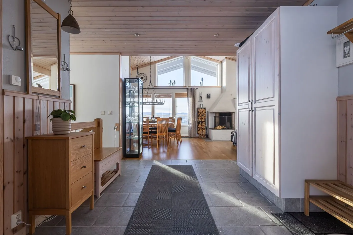 4-Bedroom Furnished House with Expansive Garden in Björnrike, Sweden - View image 15 of 44