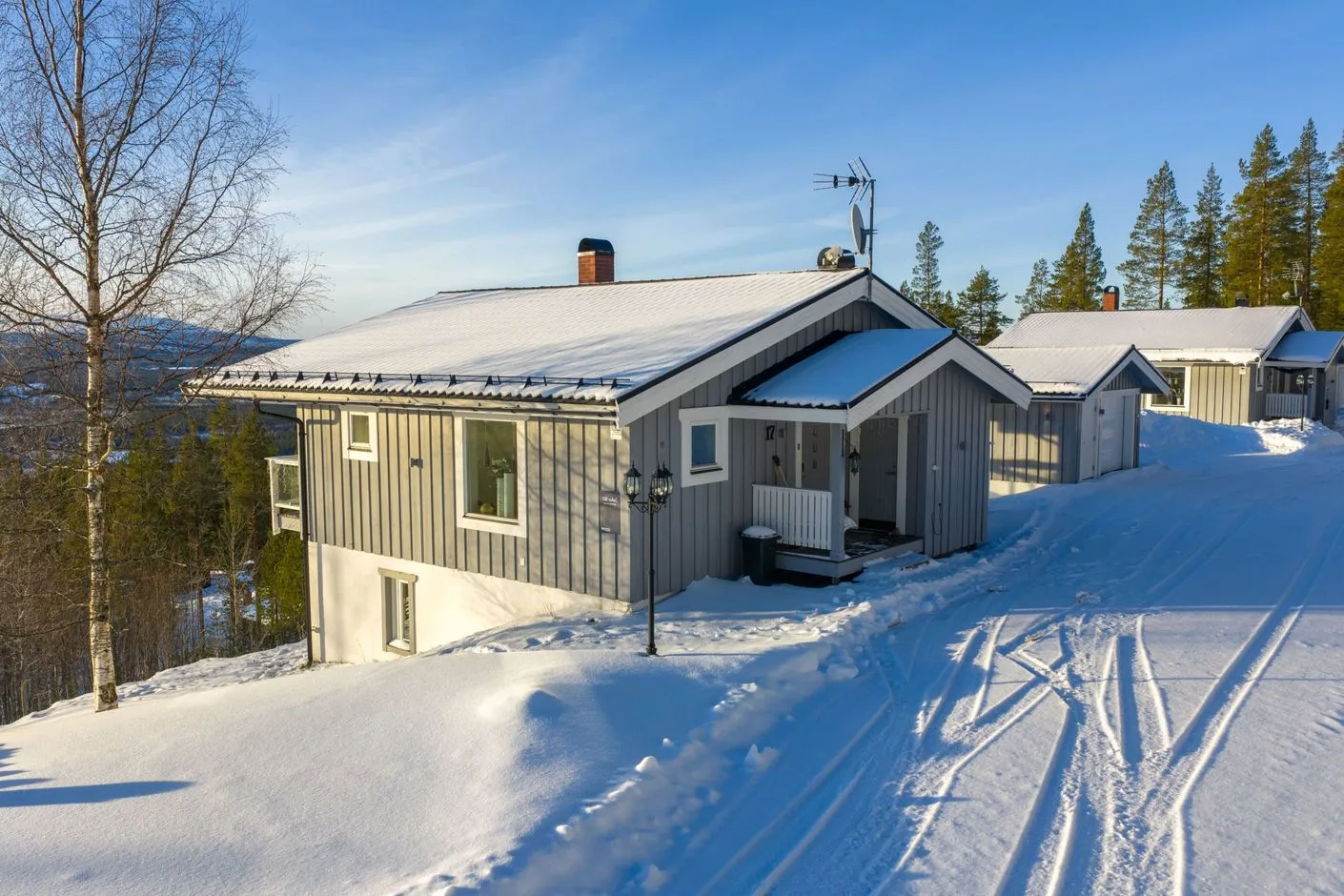 4-Bedroom Furnished House with Expansive Garden in Björnrike, Sweden - View image 41 of 44