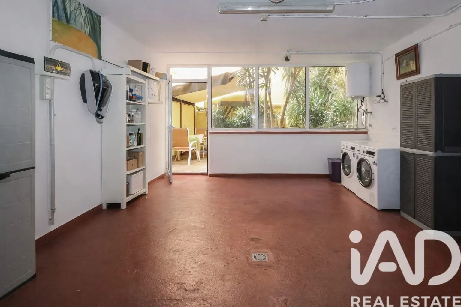 Spacious 4-Bedroom Family Home with Garden in El Sauzal, Spain - View image 12 of 30