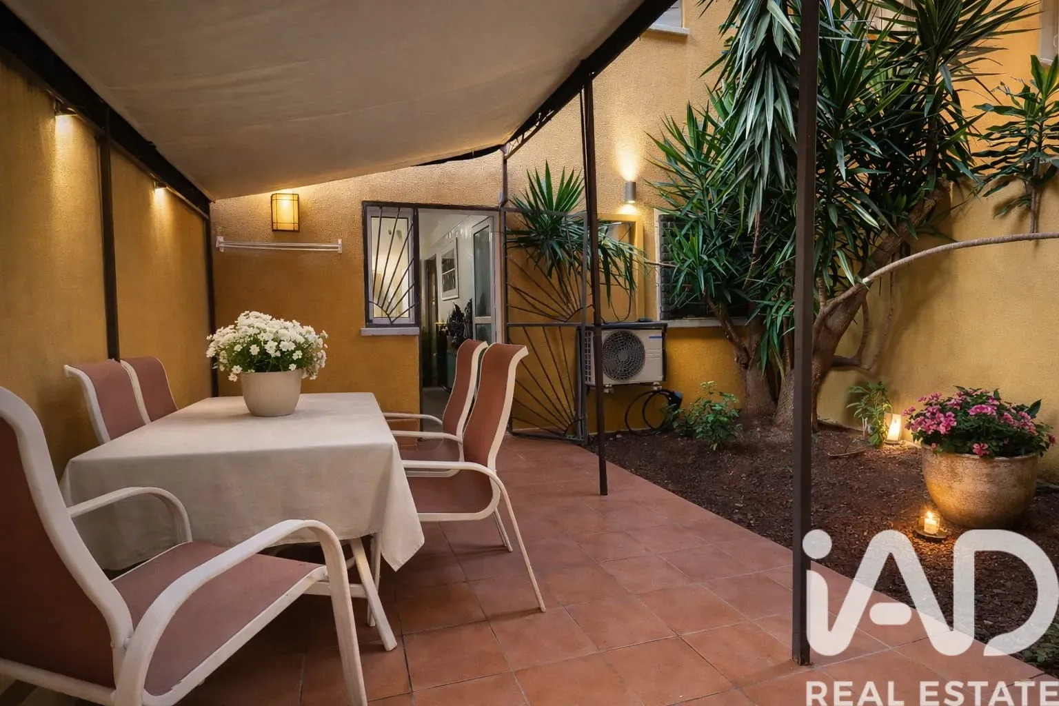 Spacious 4-Bedroom Family Home with Garden in El Sauzal, Spain - View image 15 of 30