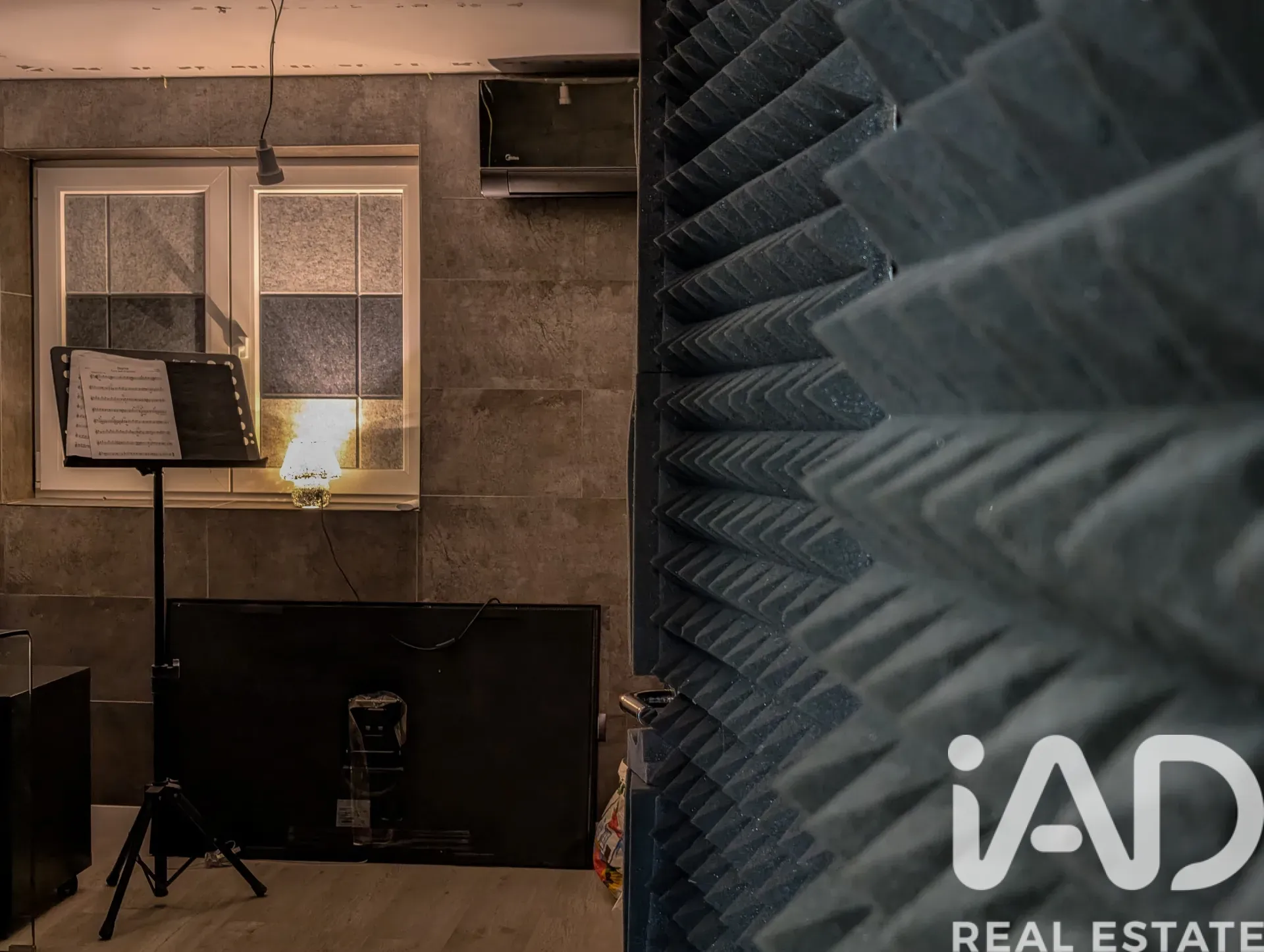 Spacious 4-Bedroom Family Home with Garden in El Sauzal, Spain - View image 26 of 30