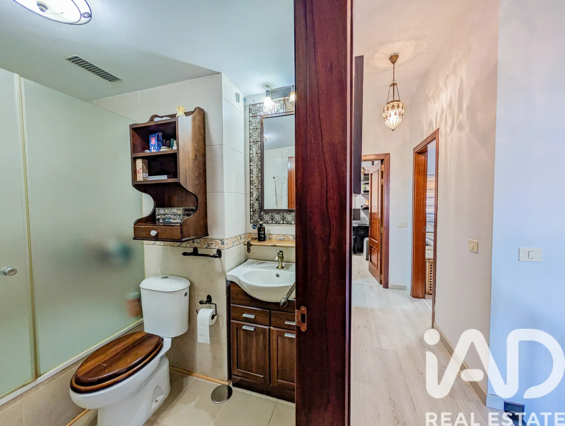 Spacious 4-Bedroom Family Home with Garden in El Sauzal, Spain - View image 27 of 30